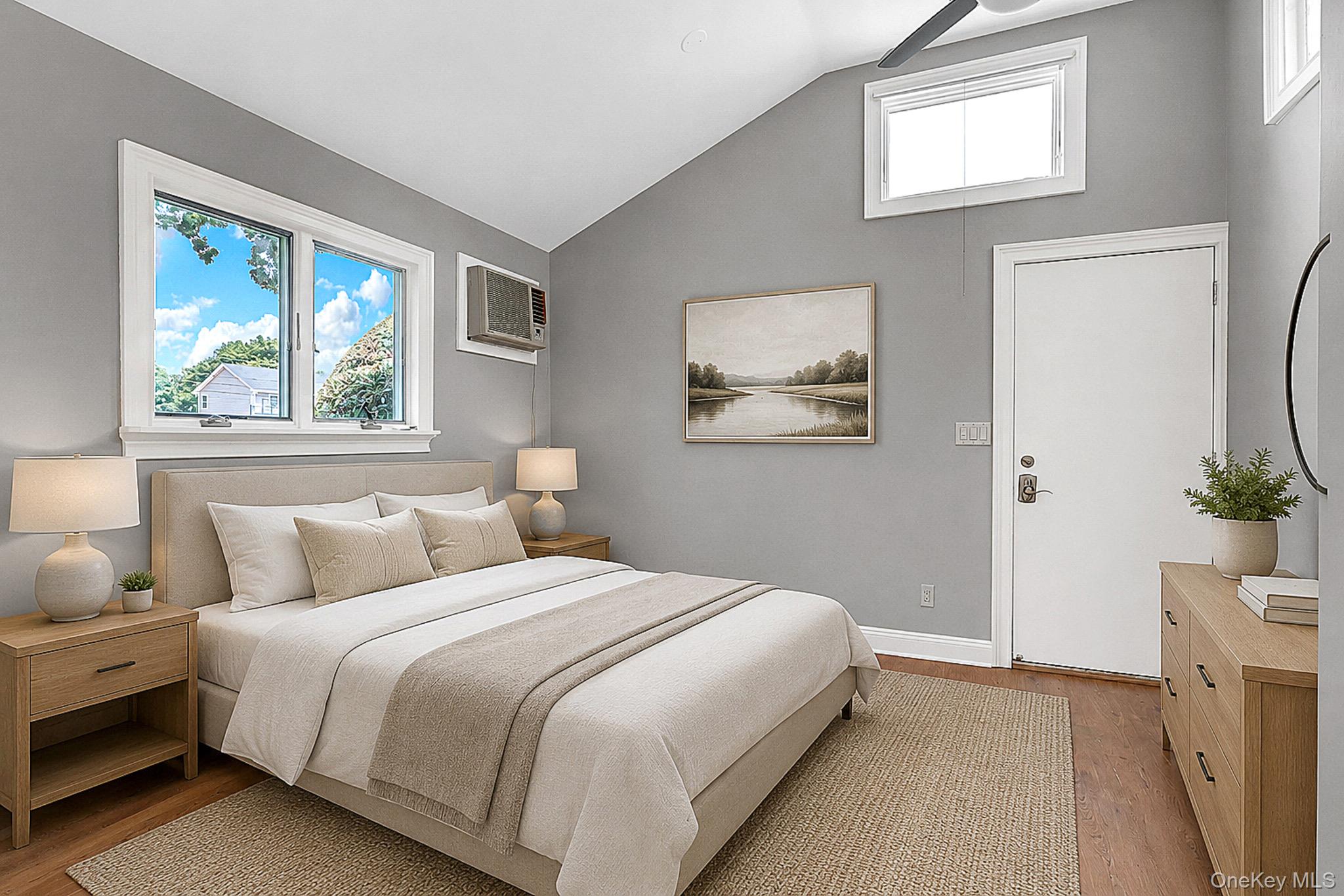 466 W 4th Street Property Photo 19