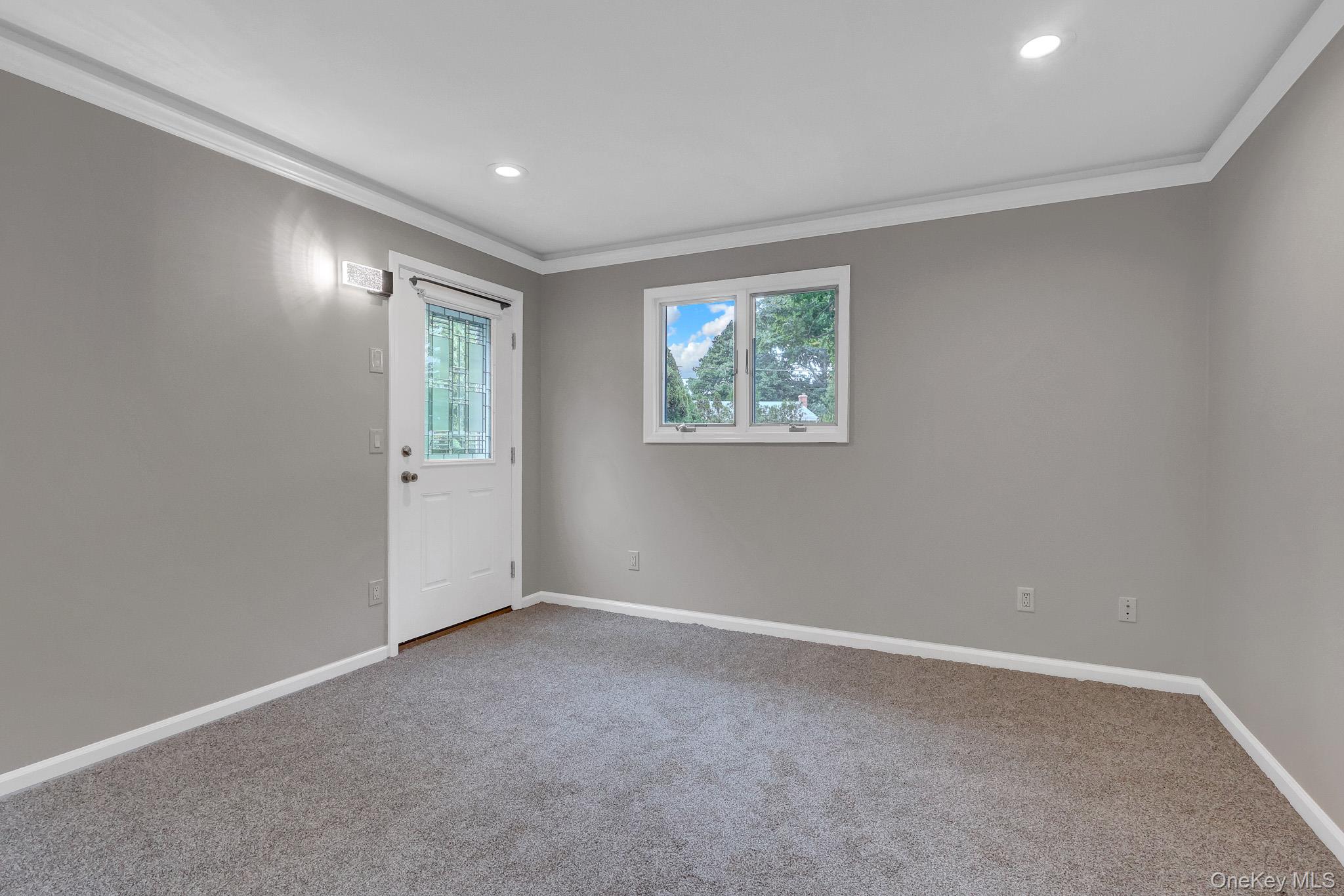 466 W 4th Street Property Photo 21