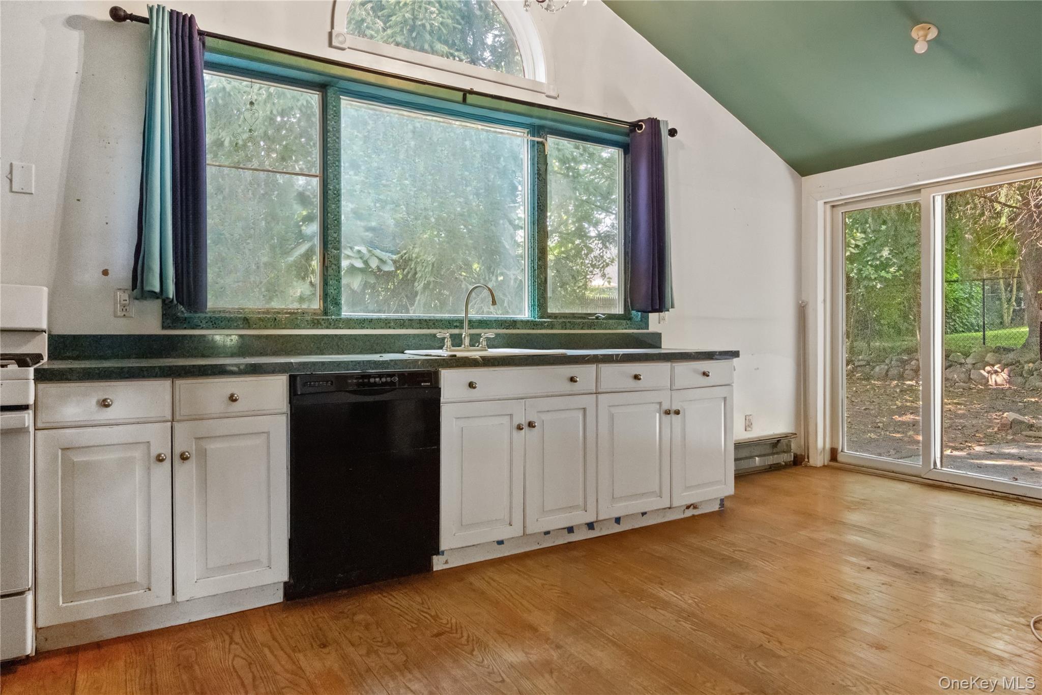 59 Jolliffe Avenue Property Photo 6