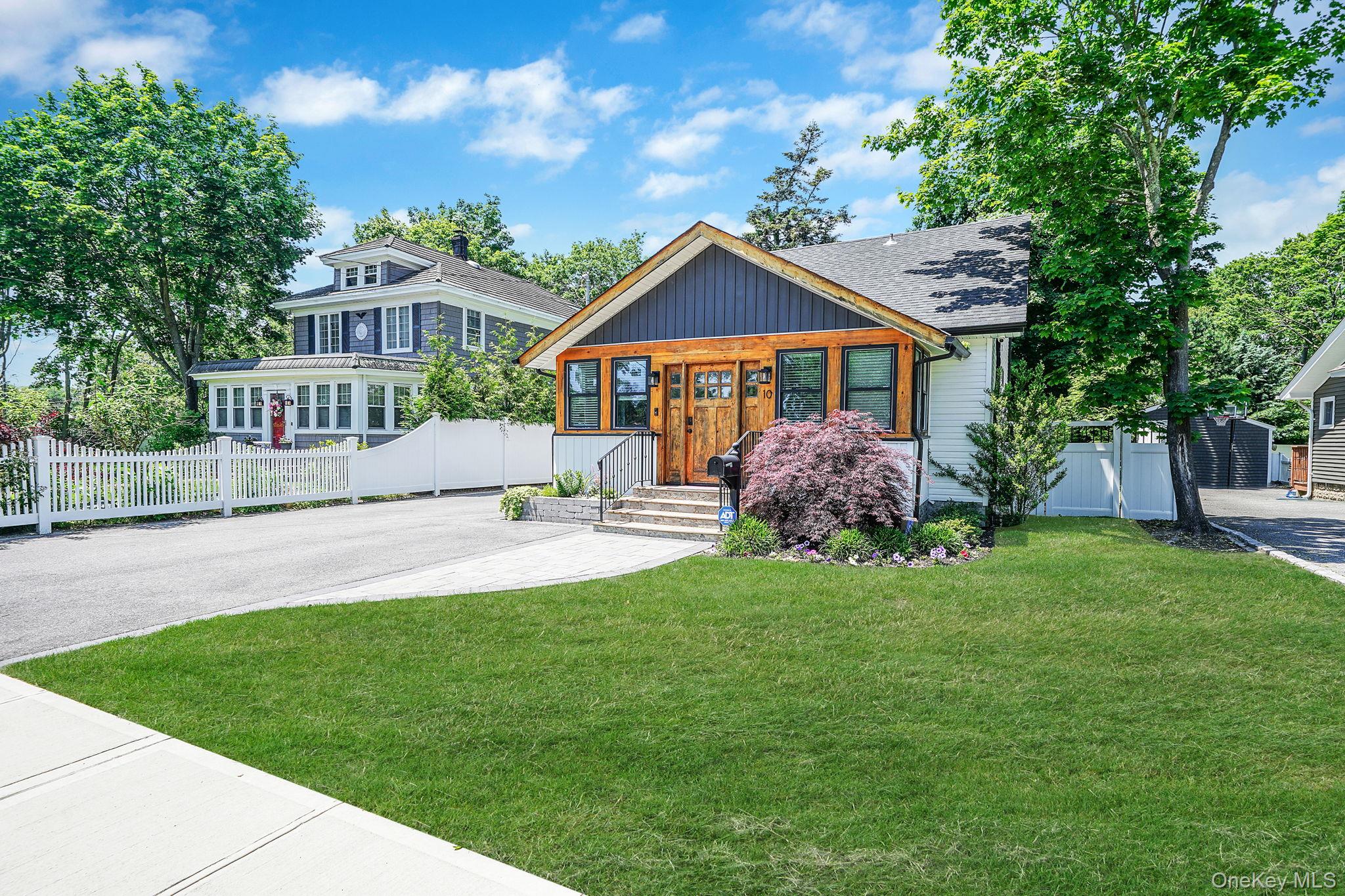 10 Bayview Avenue Property Photo 1