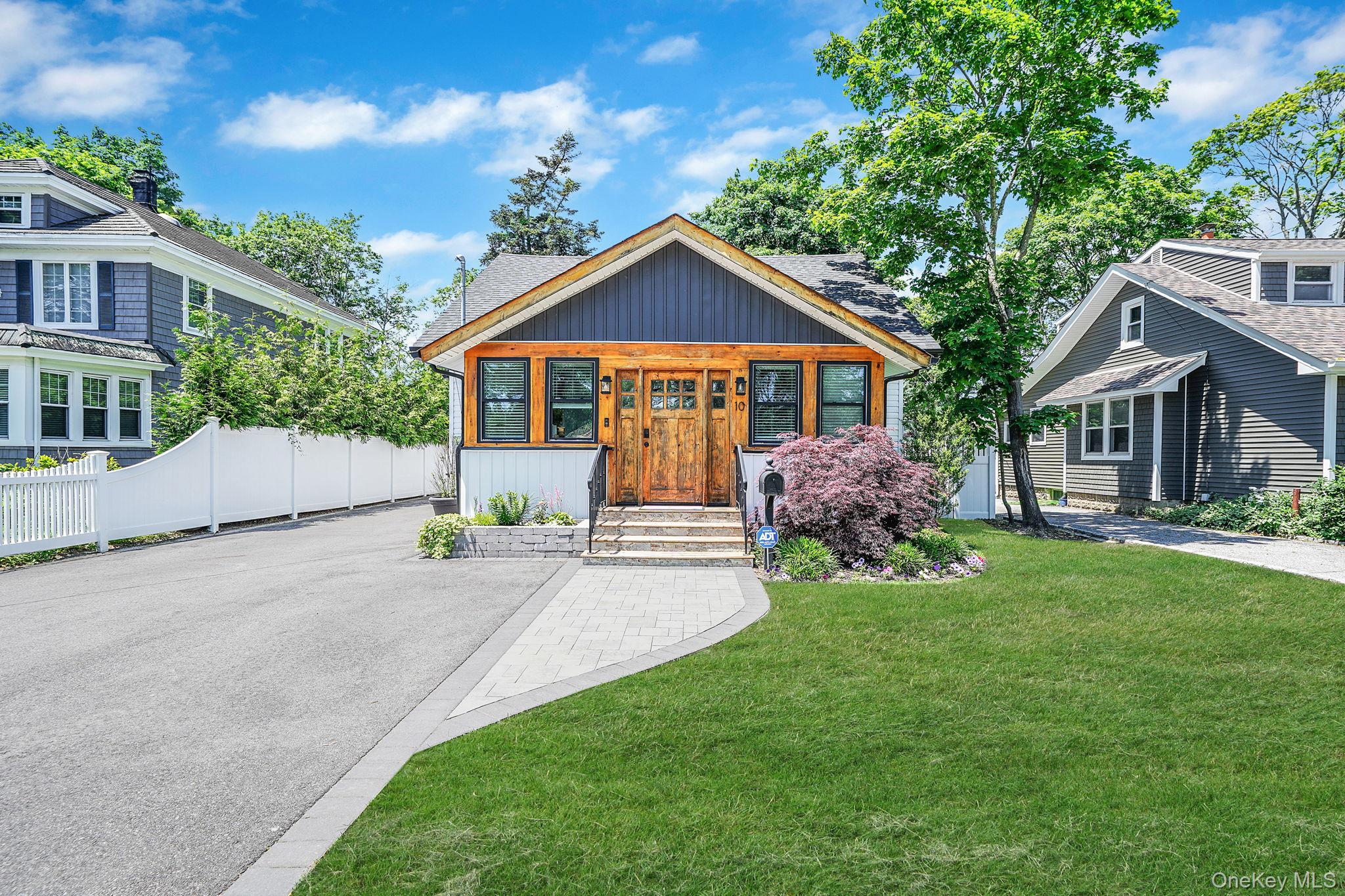 10 Bayview Avenue Property Photo 2