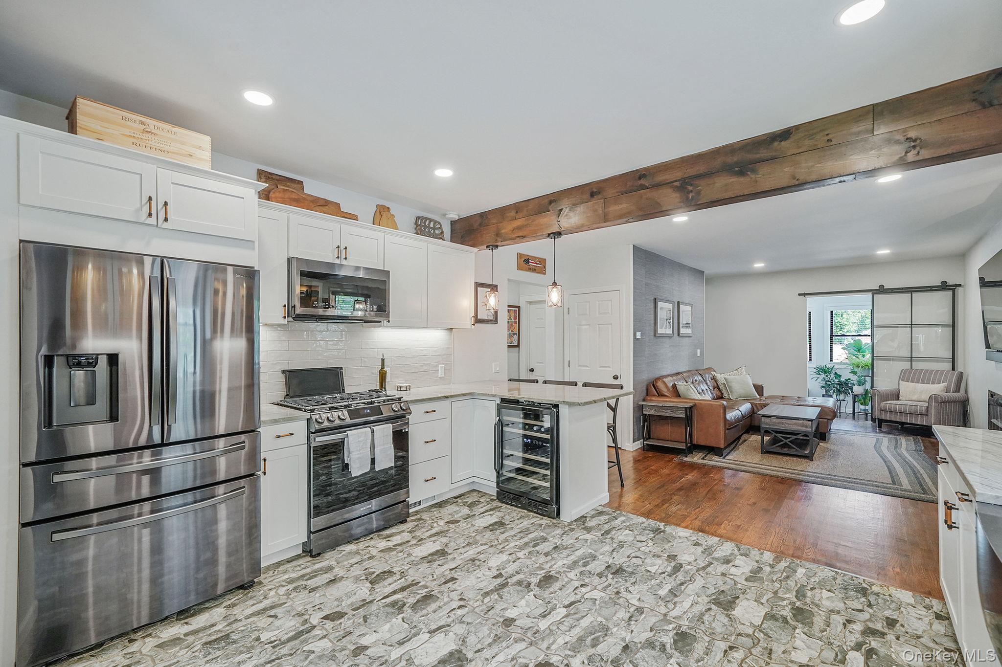 10 Bayview Avenue Property Photo 11
