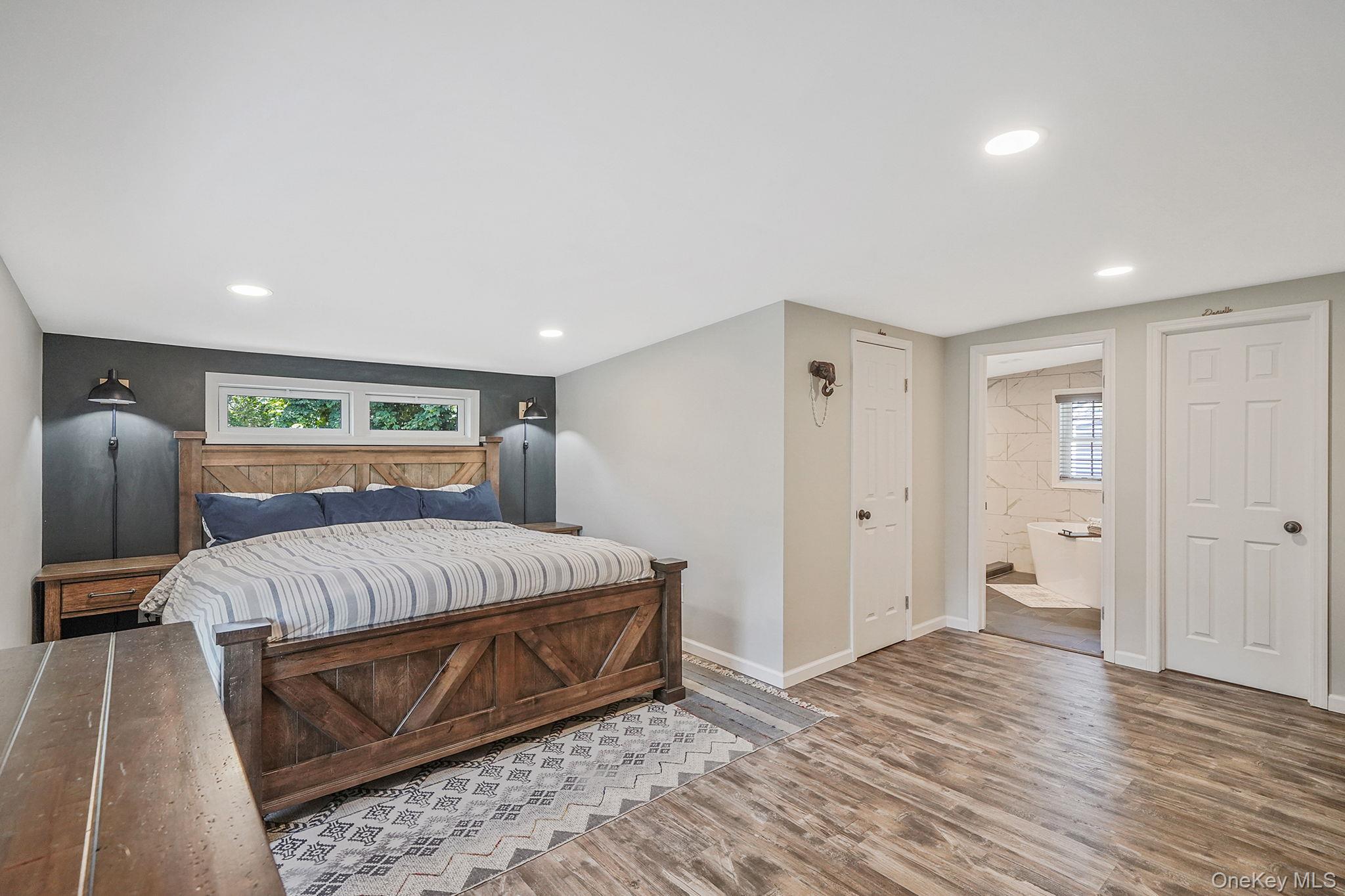 10 Bayview Avenue Property Photo 17