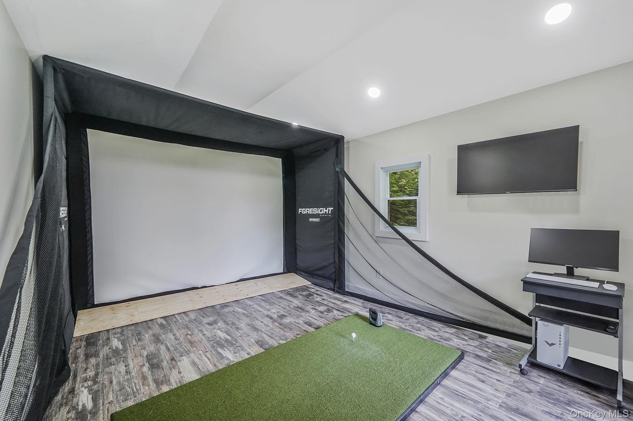 10 Bayview Avenue Property Photo 25