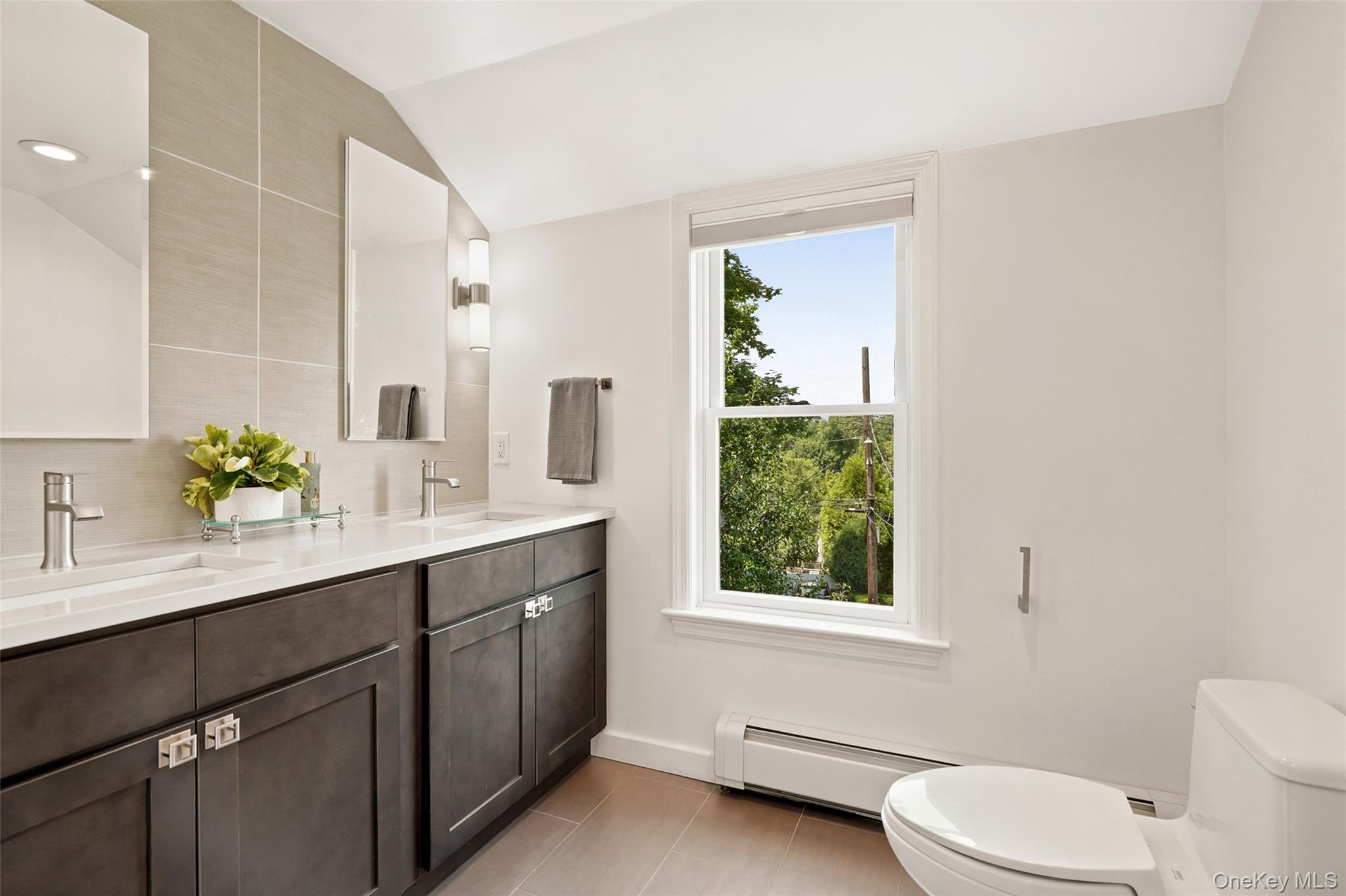 51 Hill Street Property Photo 23