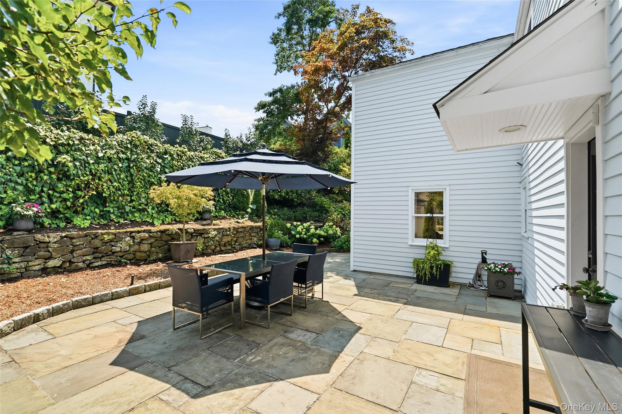 51 Hill Street Property Photo 24
