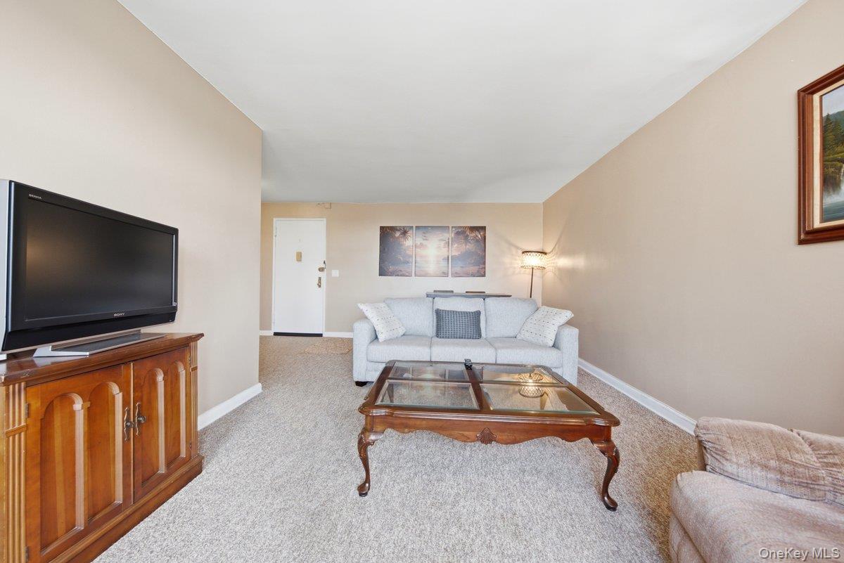3 Sadore Lane 7p Property Photo 12