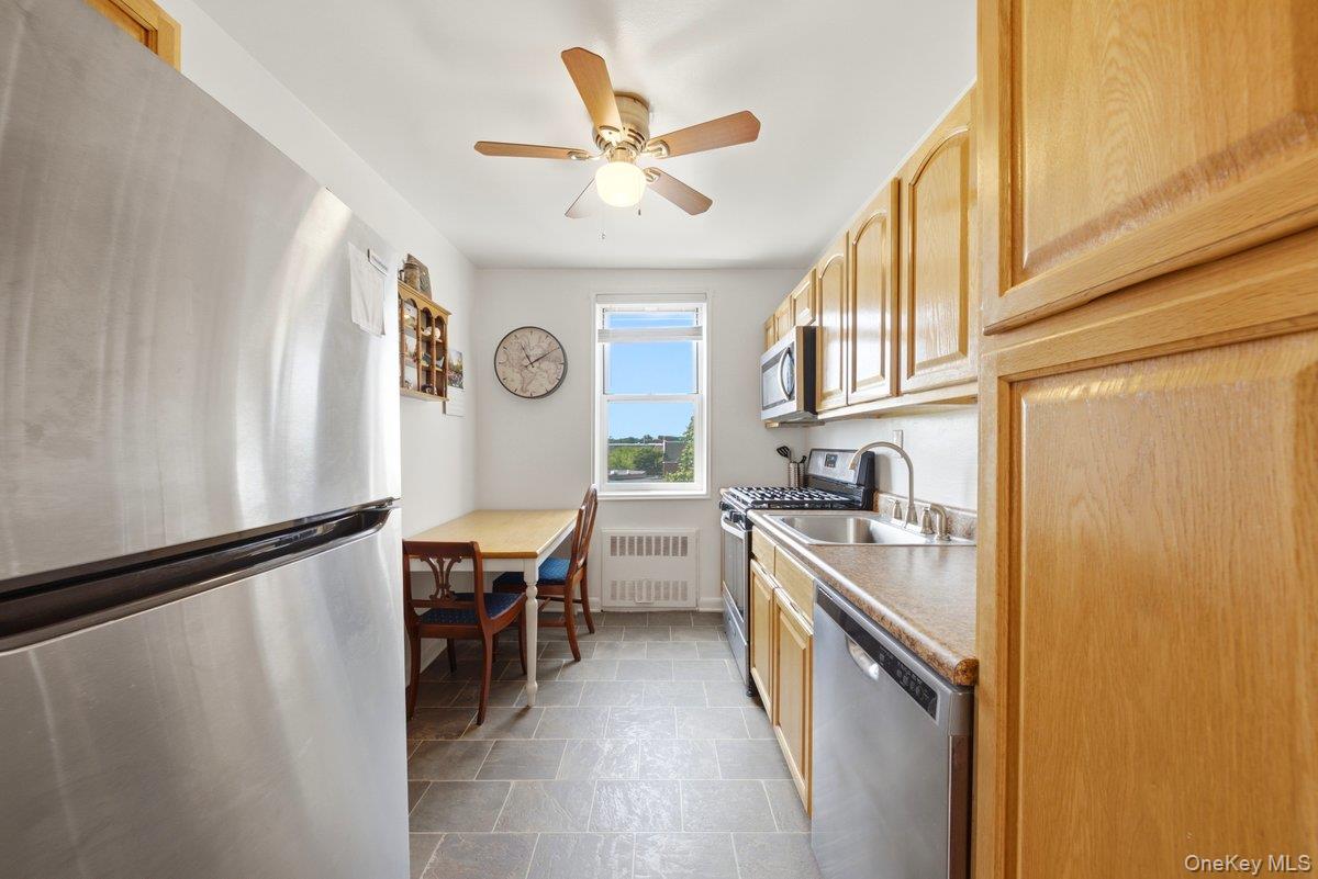 3 Sadore Lane 7p Property Photo 14
