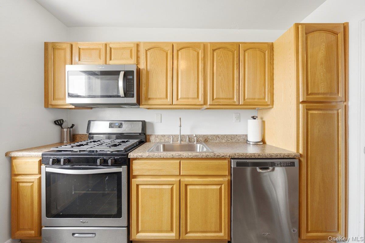 3 Sadore Lane 7p Property Photo 15