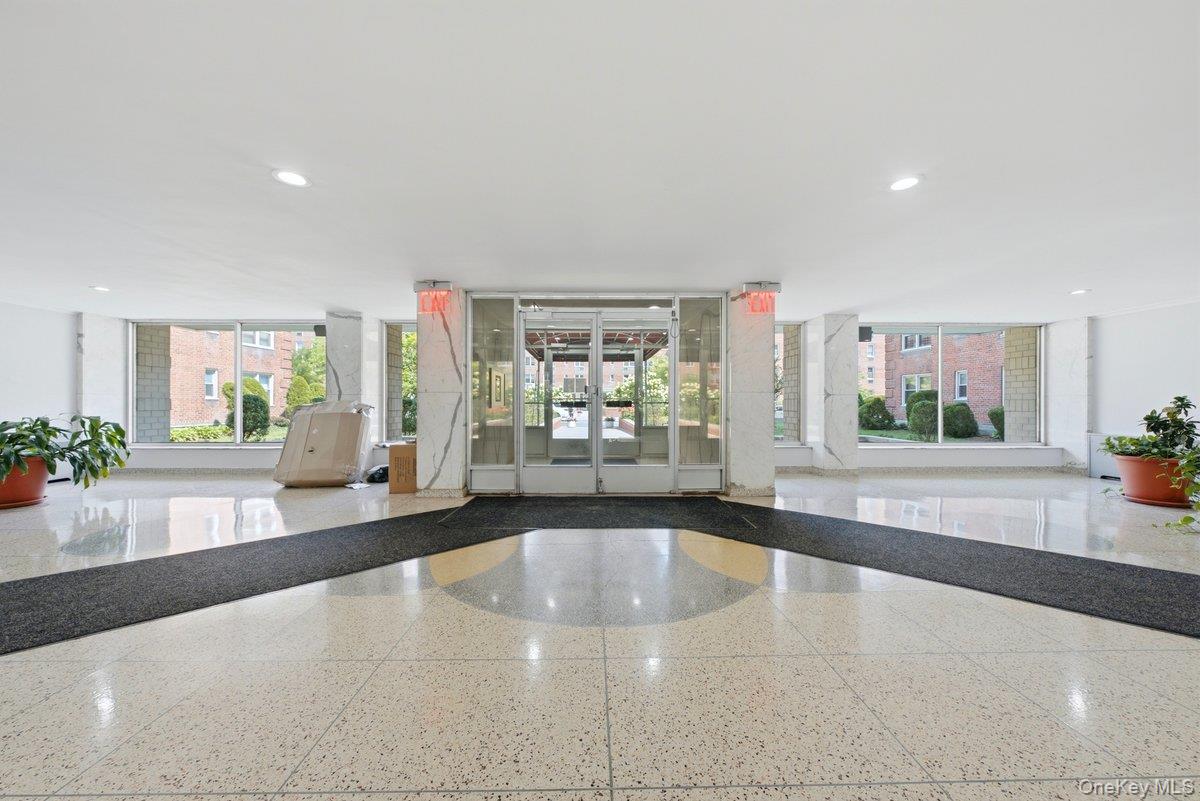 3 Sadore Lane 7p Property Photo 22