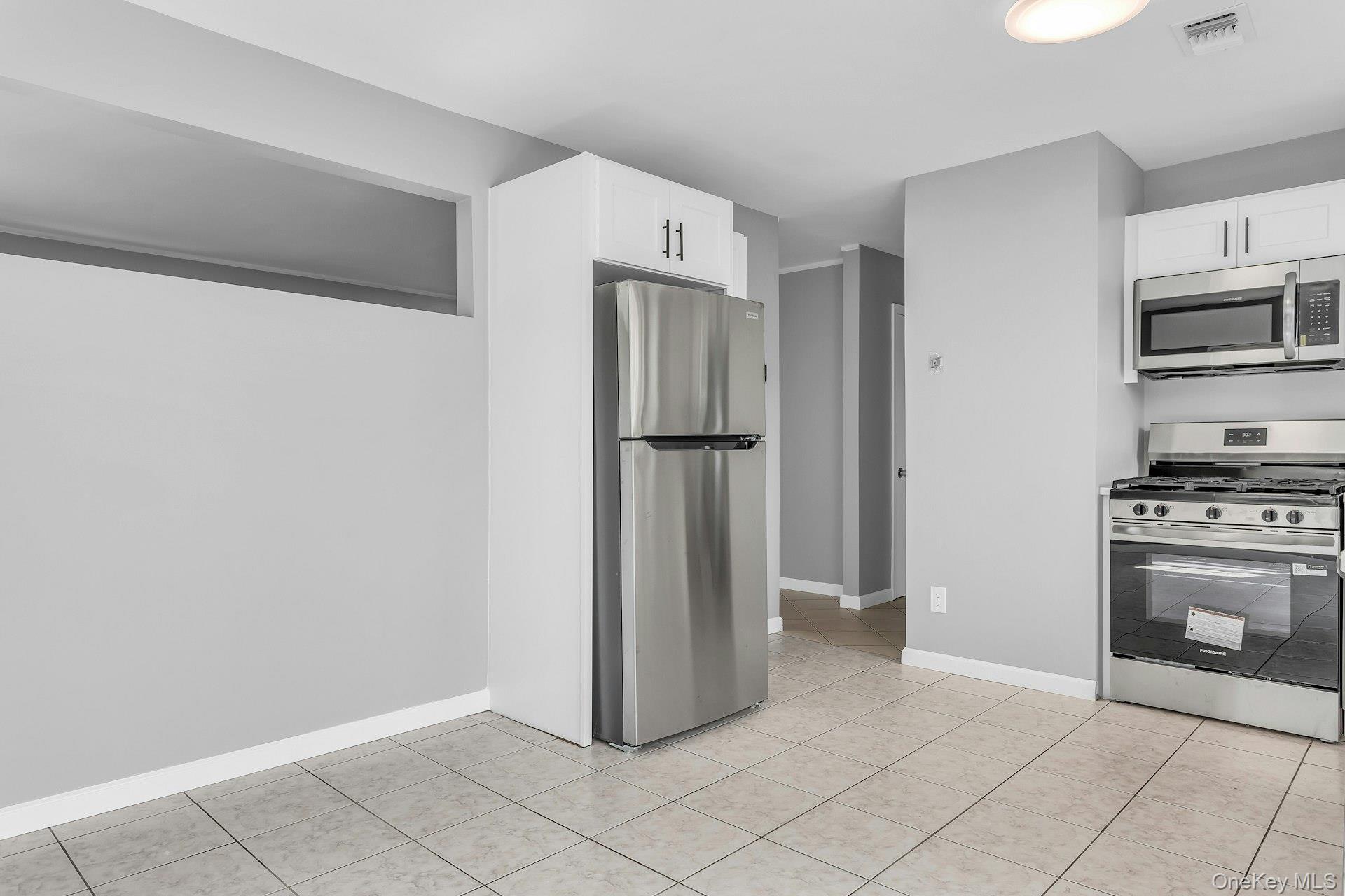51 Bridger Boulevard Property Photo 4