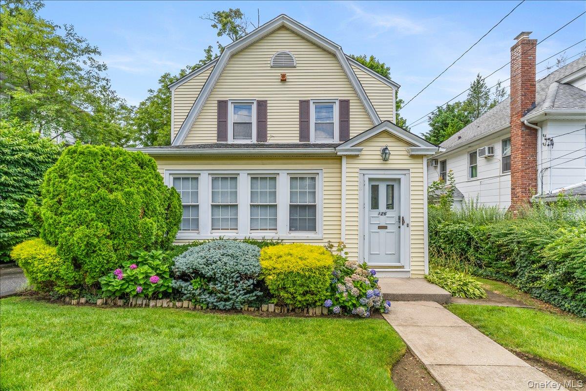 126 Hampshire Road Property Photo 1