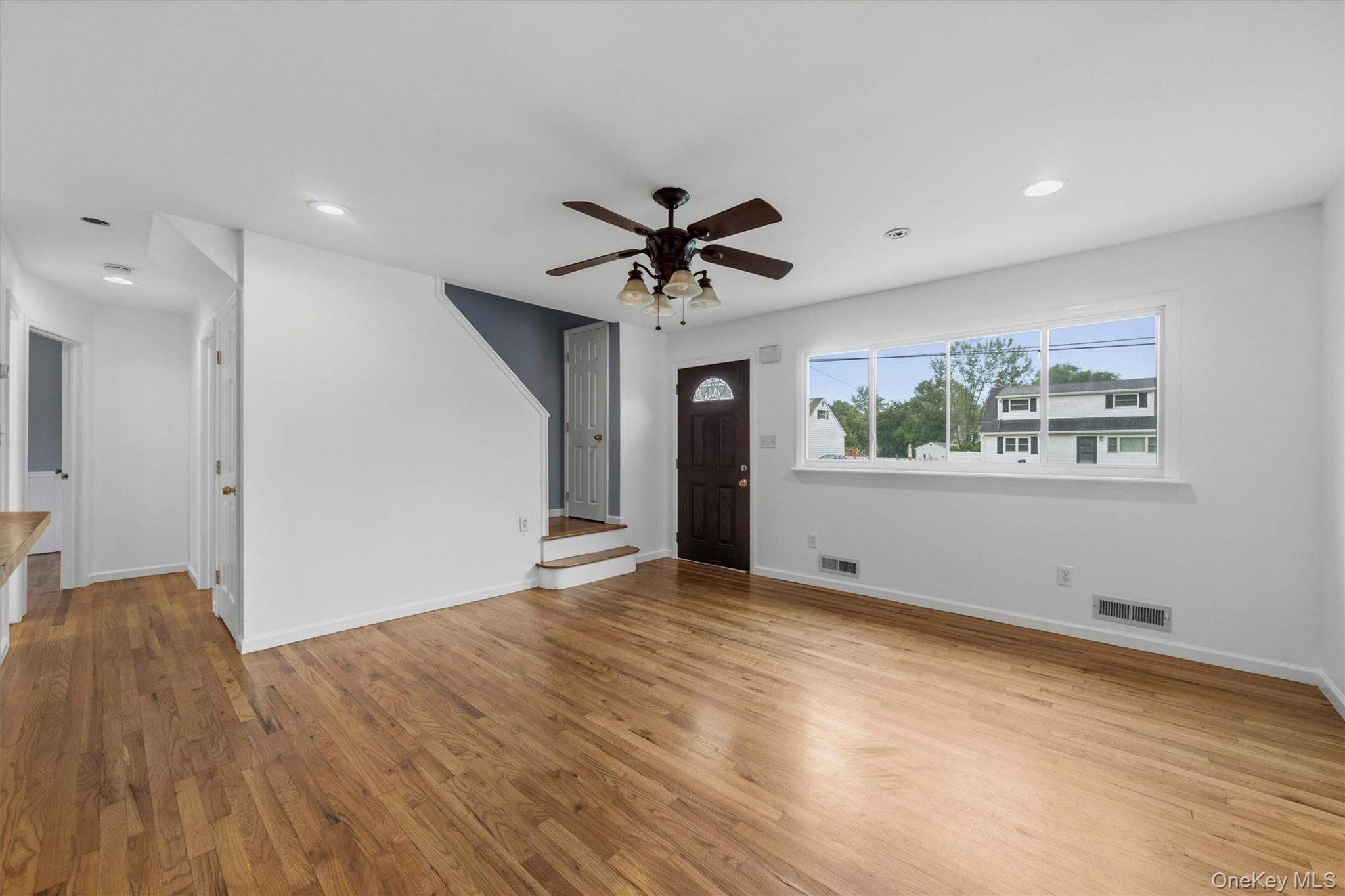 14 Robyn Drive Property Photo 6