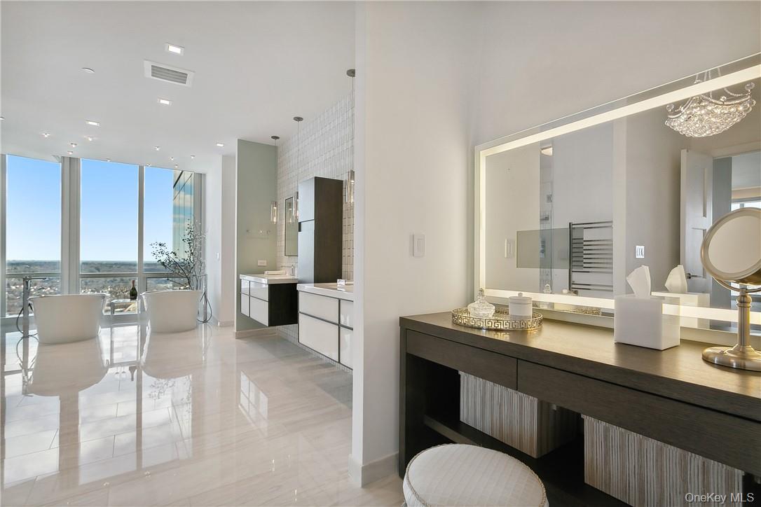 5 Renaissance Square Ph40c Property Photo 12