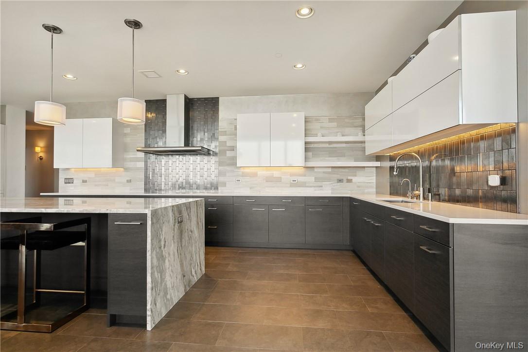 5 Renaissance Square Ph40c Property Photo 5