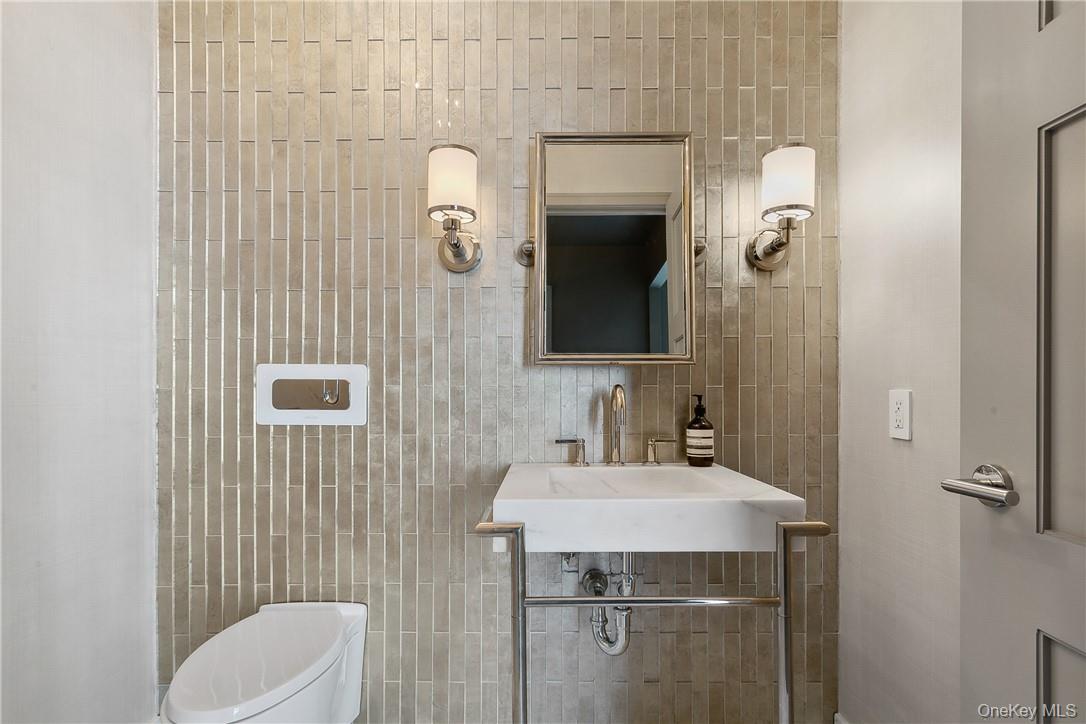 5 Renaissance Square Ph40c Property Photo 8