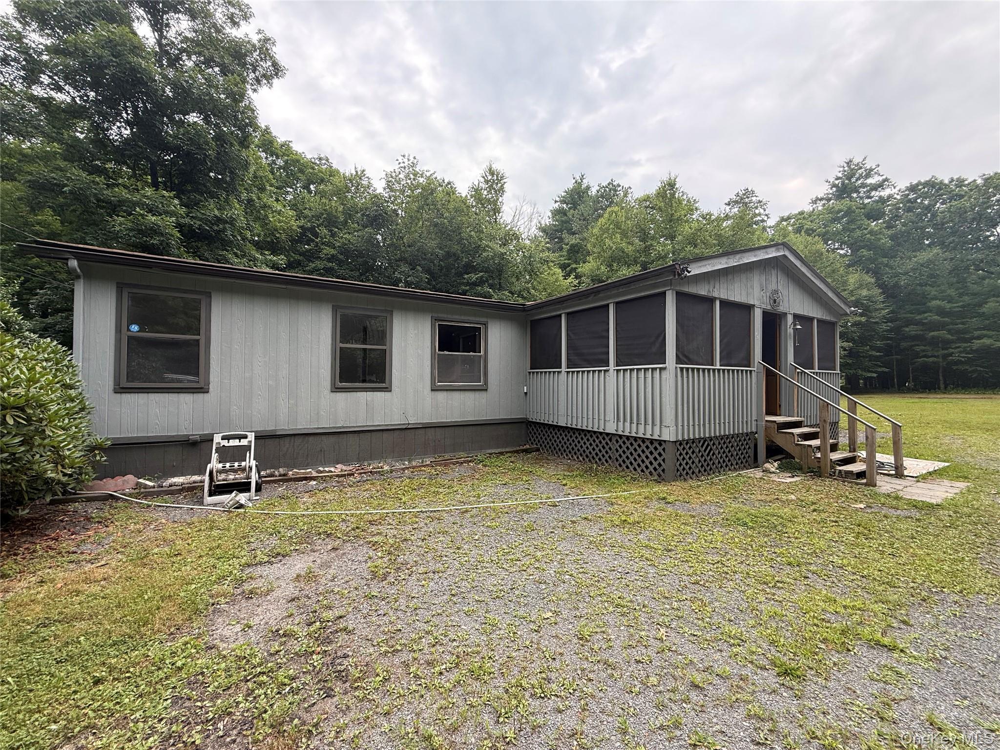 61 W Peenpack Trail Property Photo 2