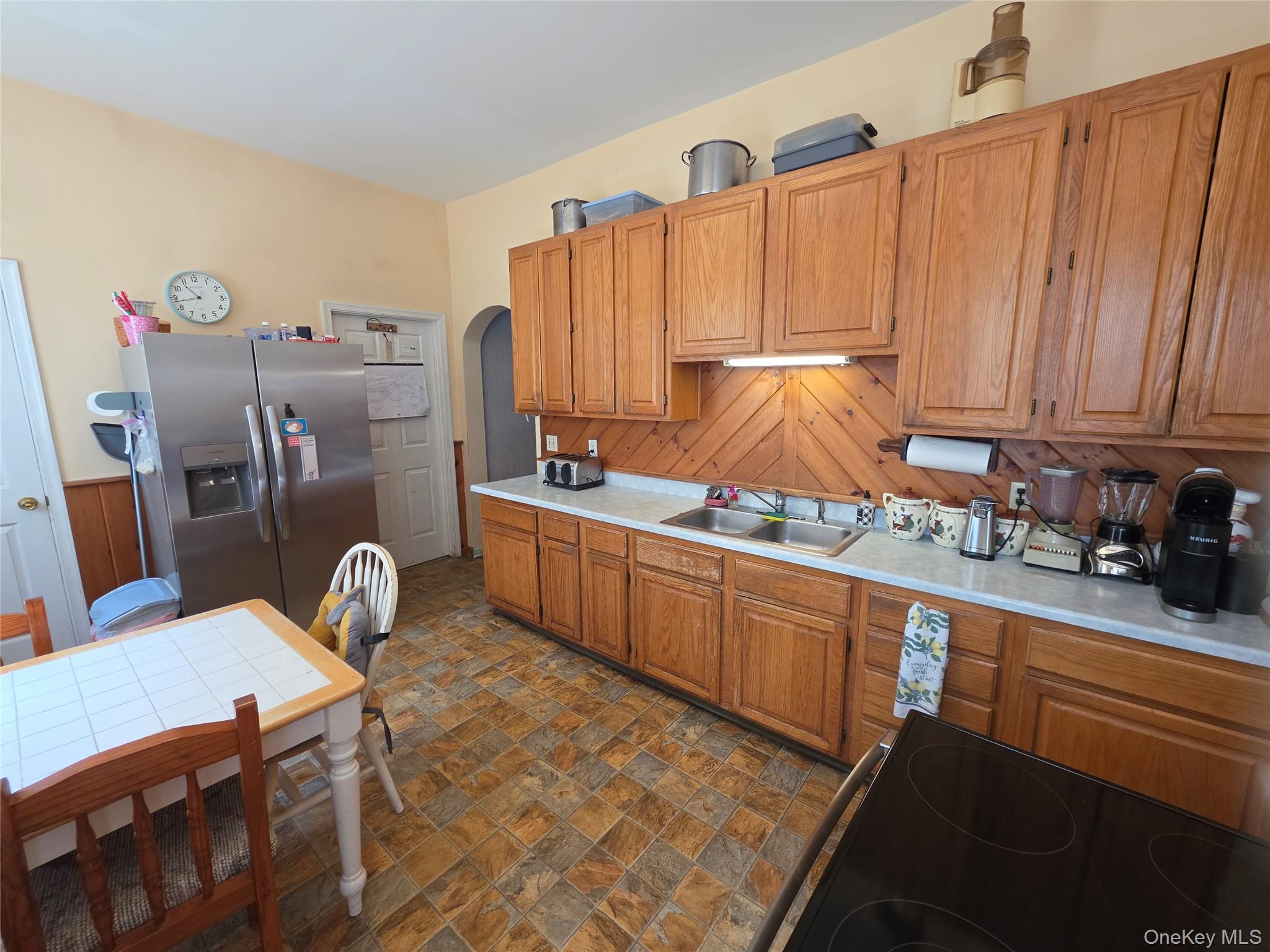 83 Green Street Property Photo 12