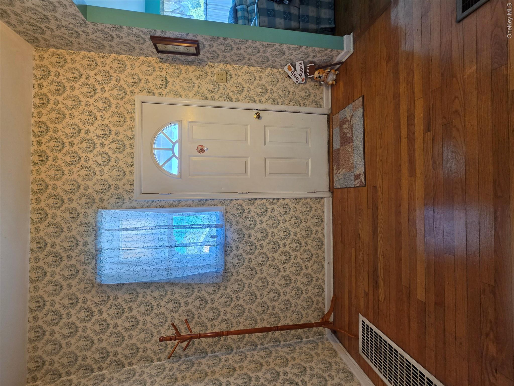 83 Green Street Property Photo 15
