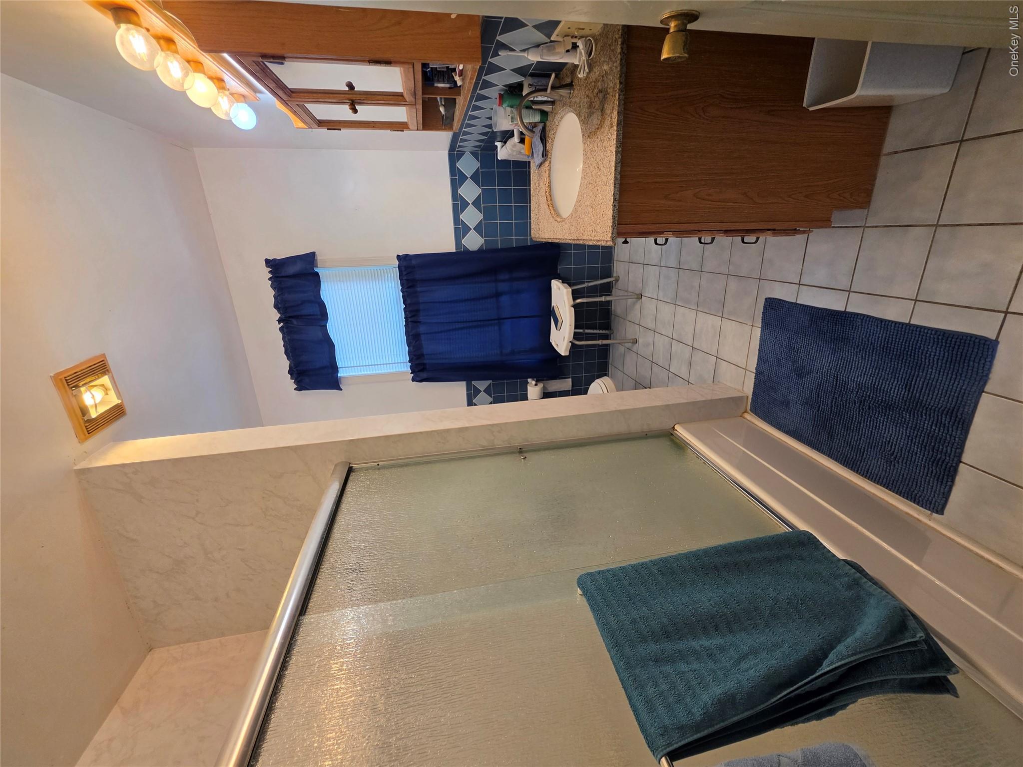 83 Green Street Property Photo 23