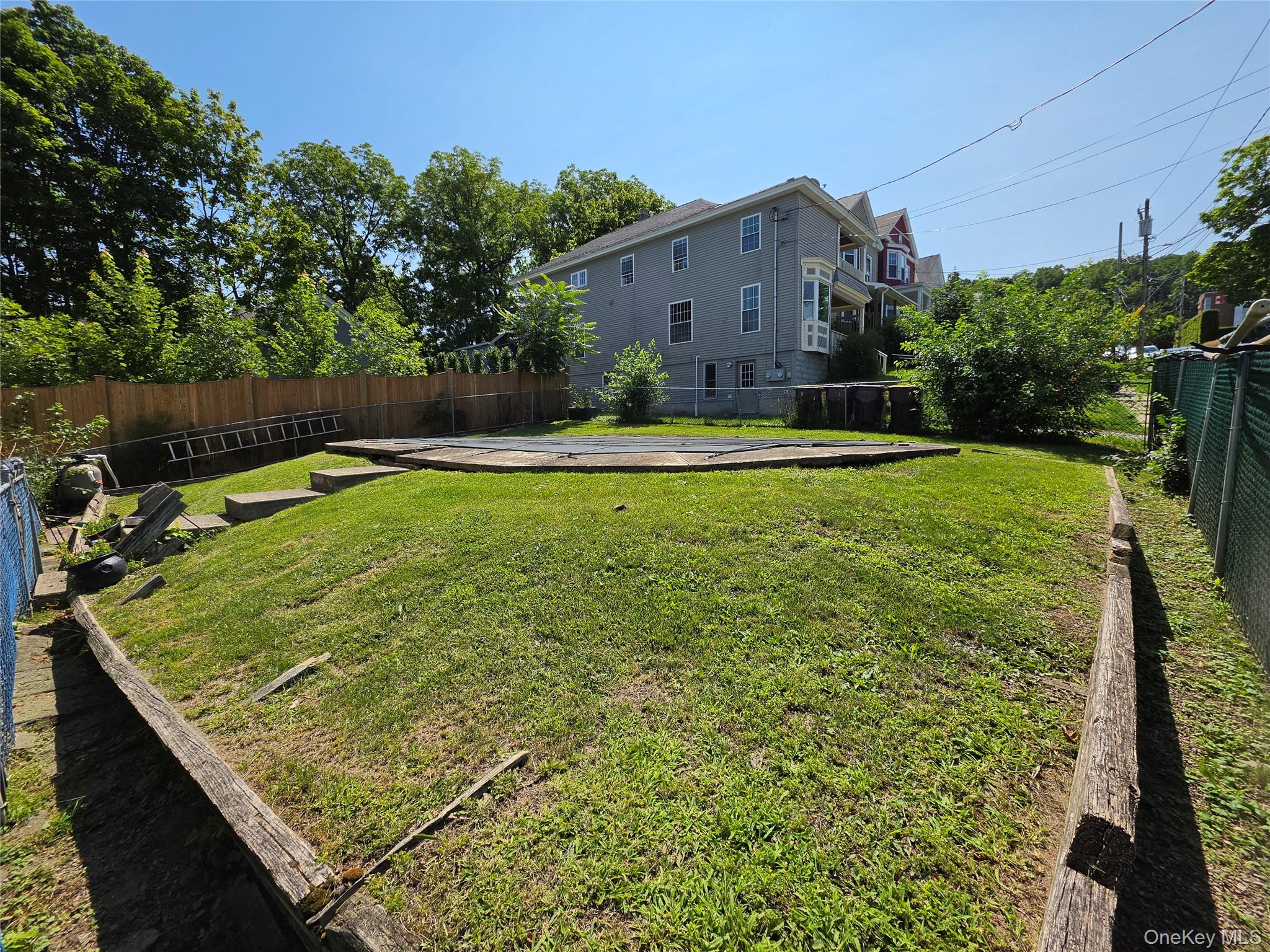 83 Green Street Property Photo 33