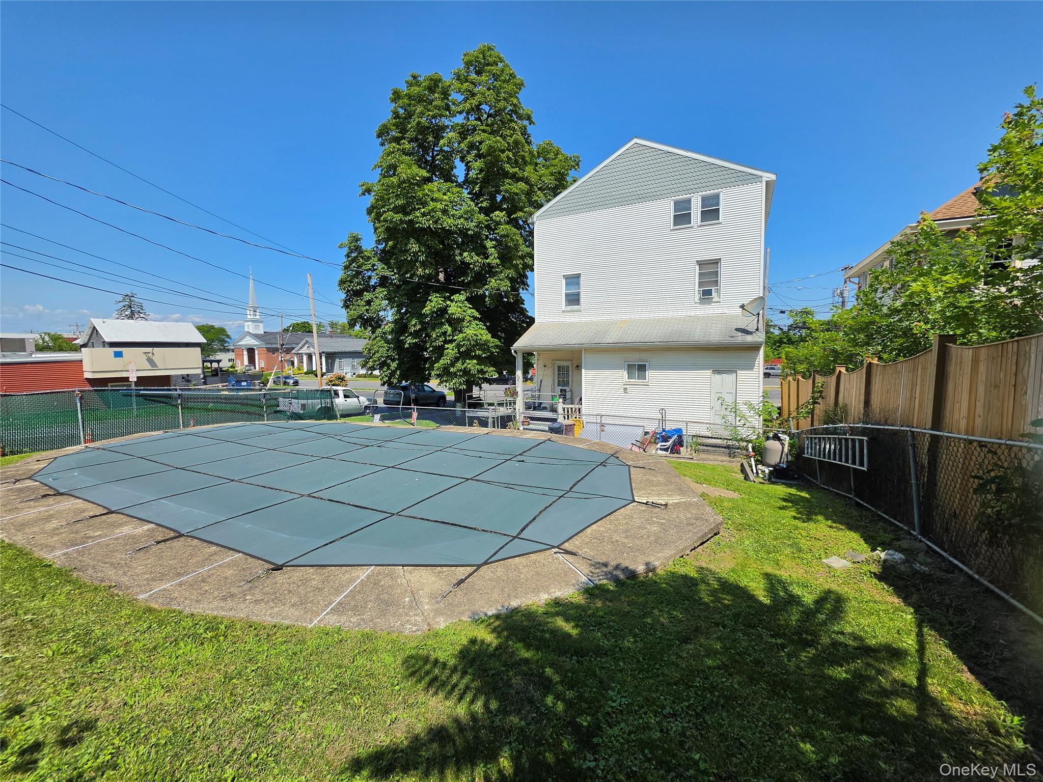 83 Green Street Property Photo 35