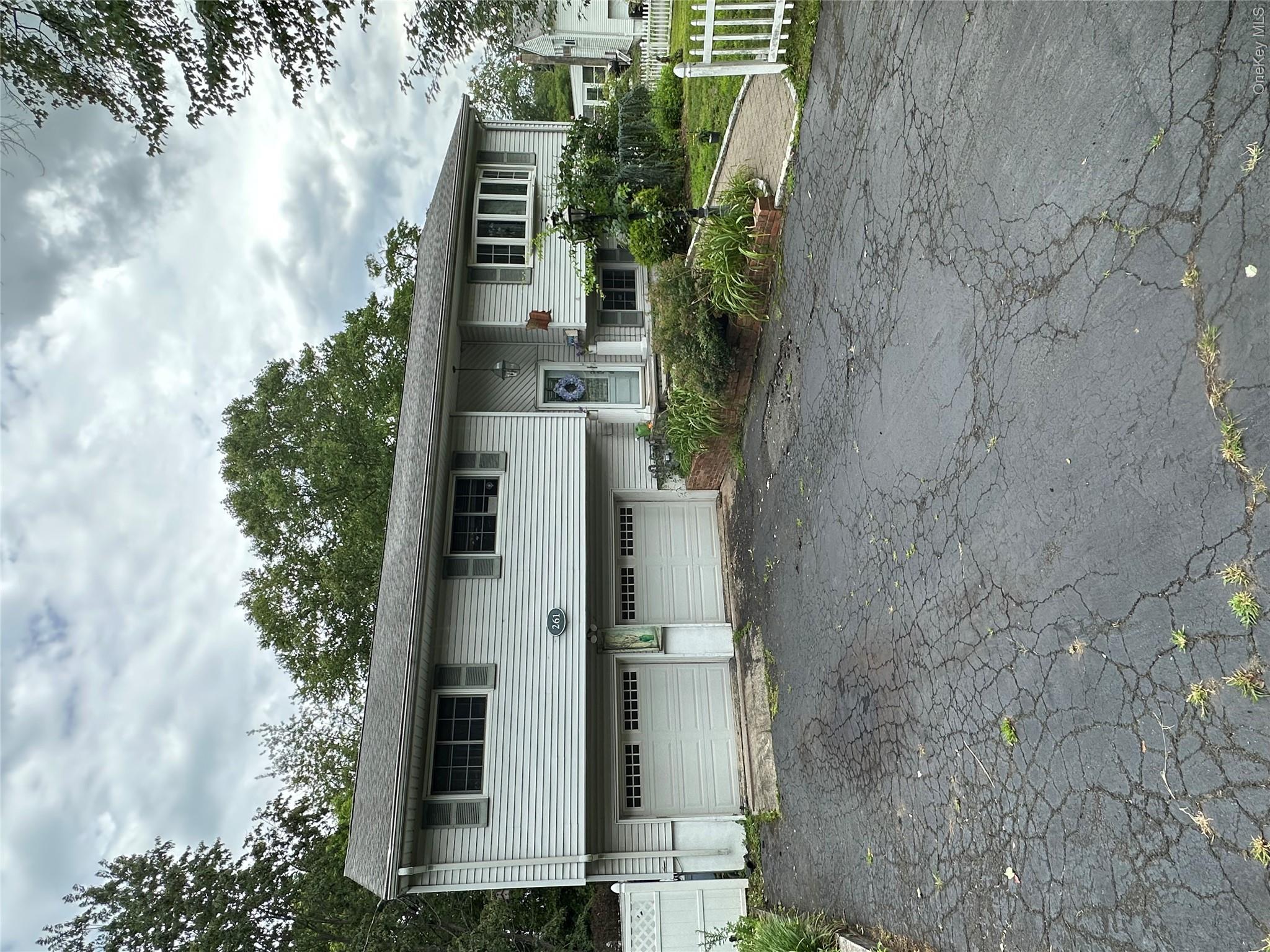 261 Rose Road Property Photo 1