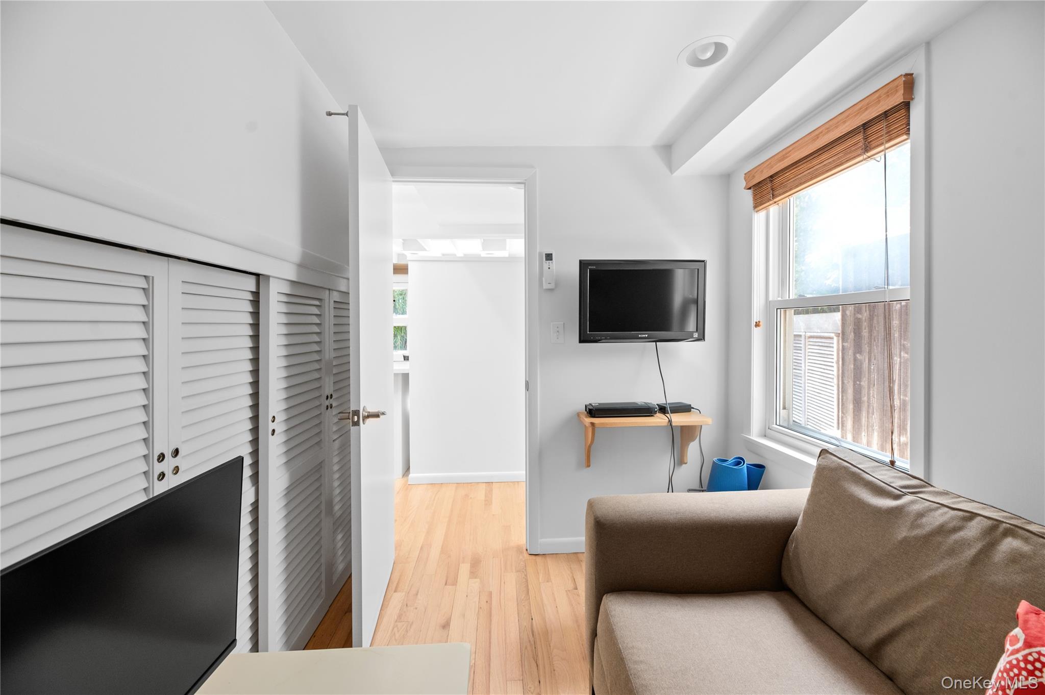 43 Ivy Avenue Property Photo 7