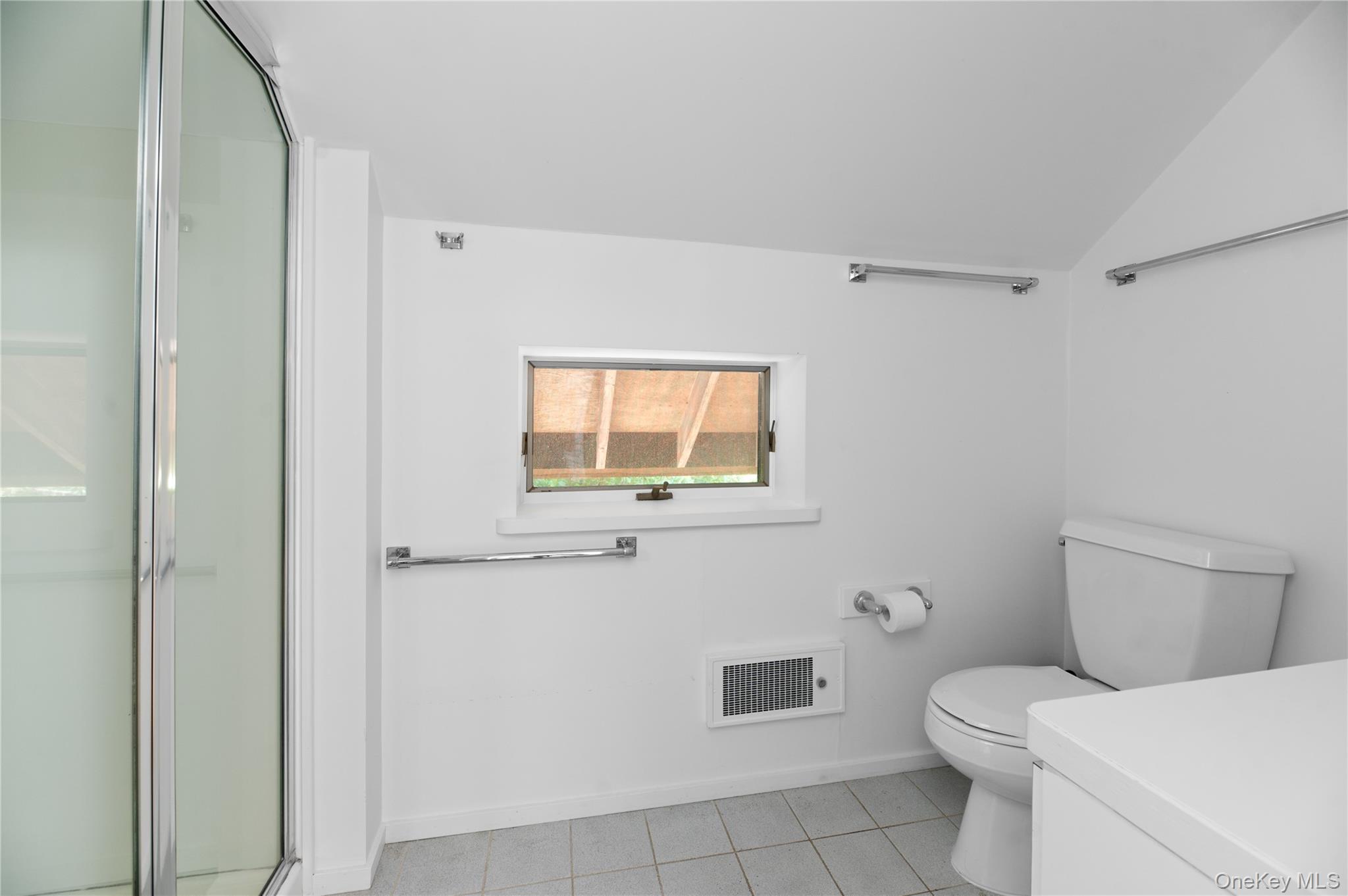 43 Ivy Avenue Property Photo 16