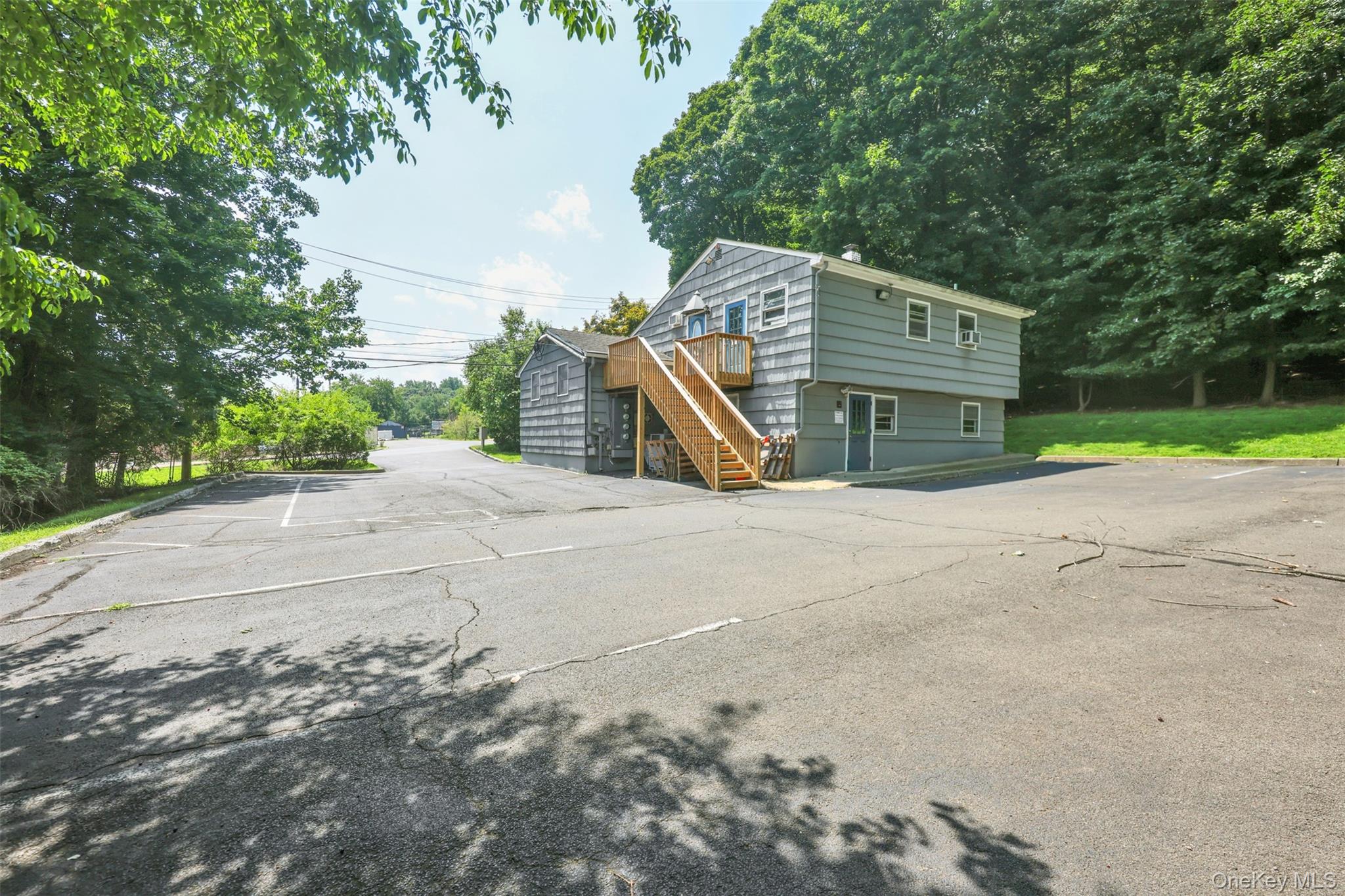 28 New Hempstead Road Property Photo 2