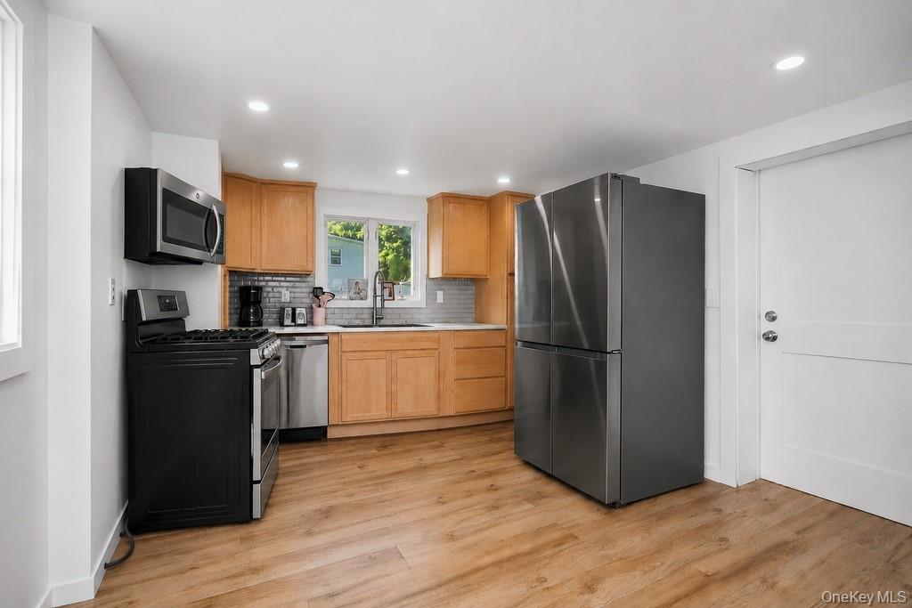 139 8th Street Property Photo 14