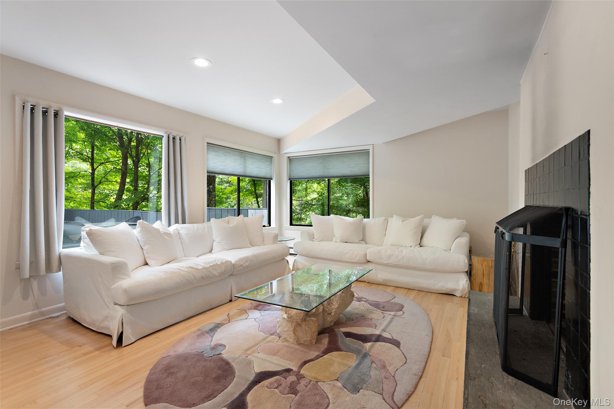 25 Cross Pond Road Property Photo 3