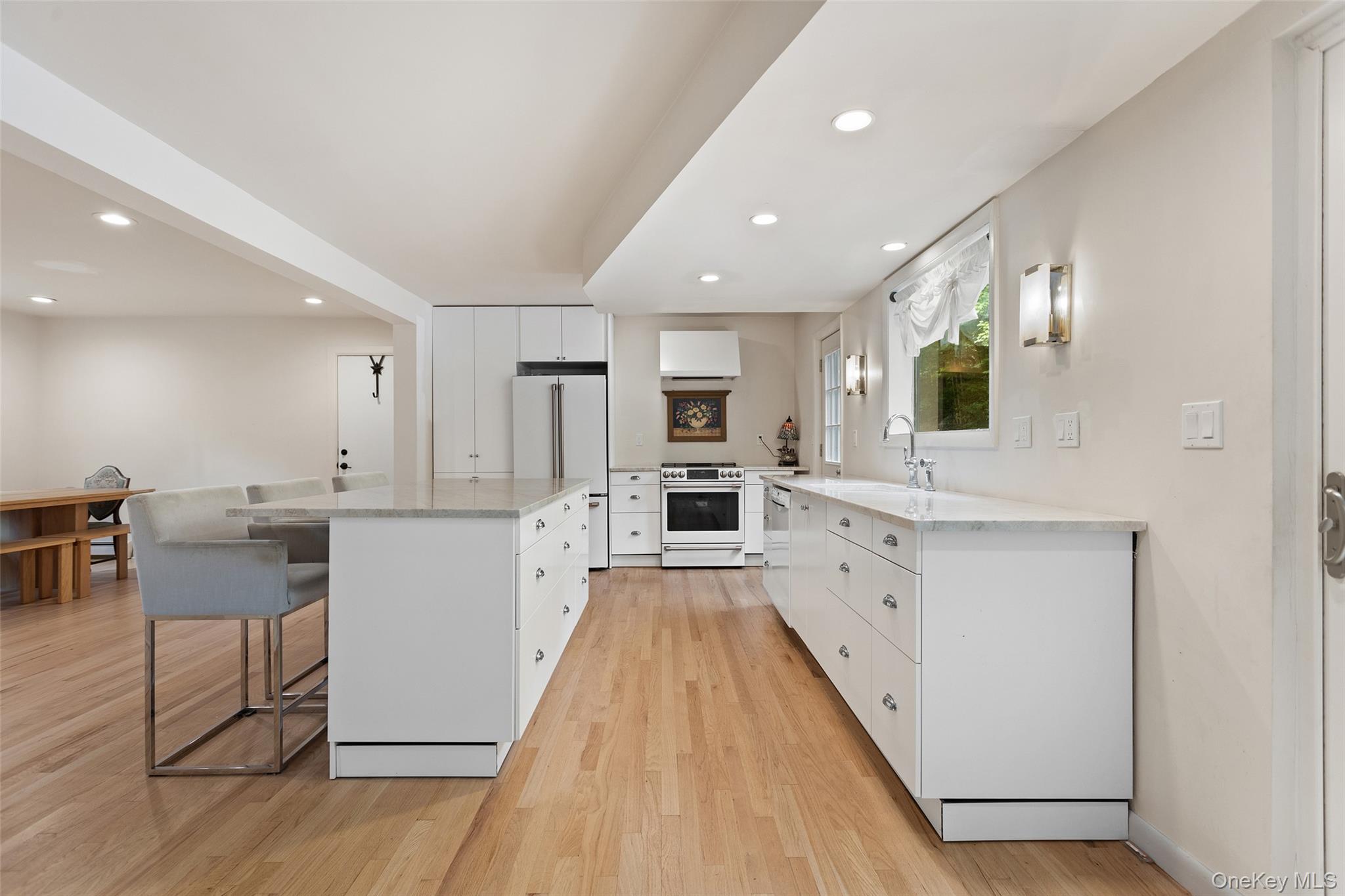 25 Cross Pond Road Property Photo 7