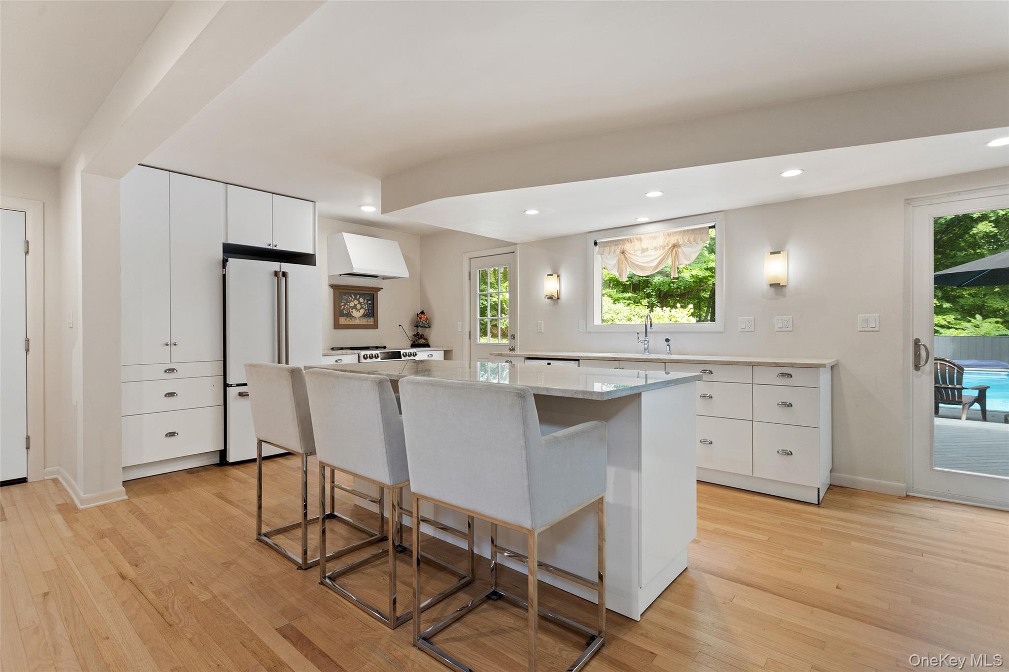 25 Cross Pond Road Property Photo 8