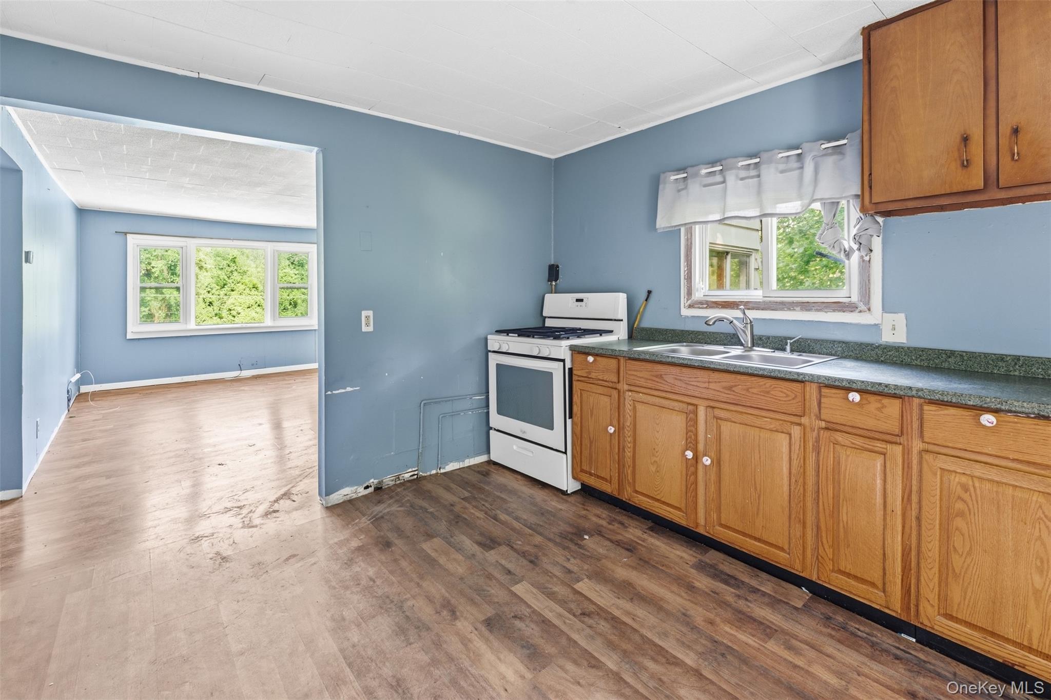26 Weitz Road Property Photo 5