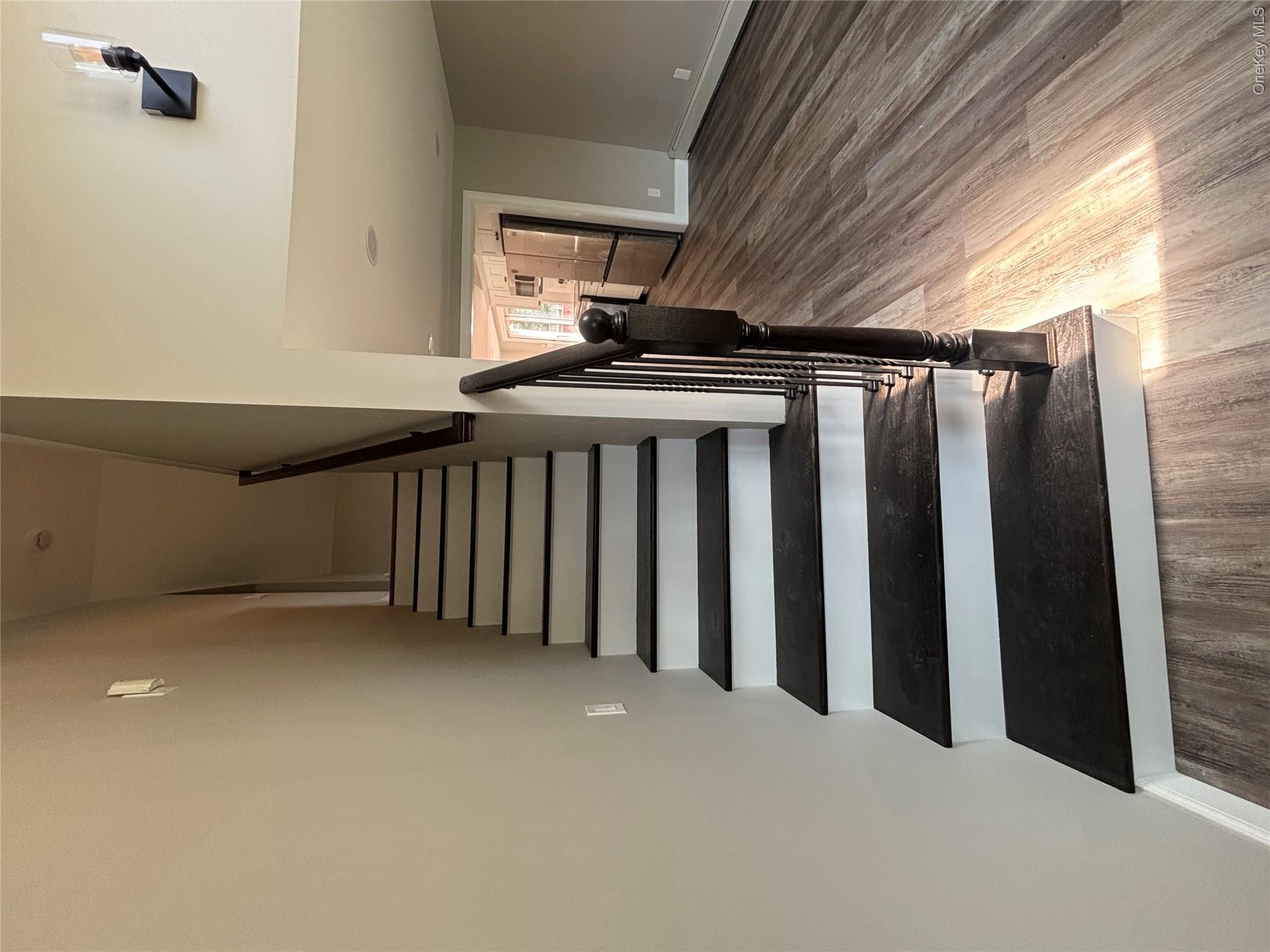 29 Laurel Street Property Photo 8