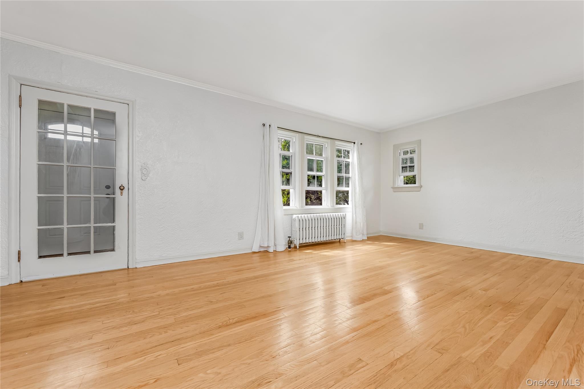 24829 Cambria Avenue Property Photo 6