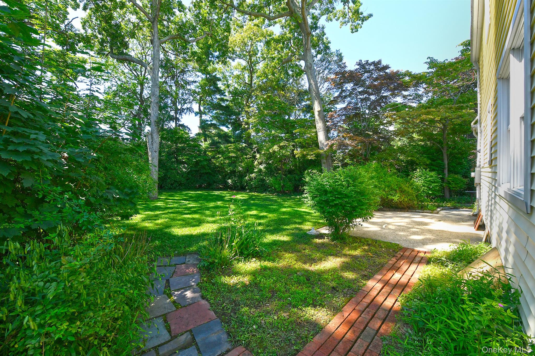 20 Brook Lane Property Photo 41