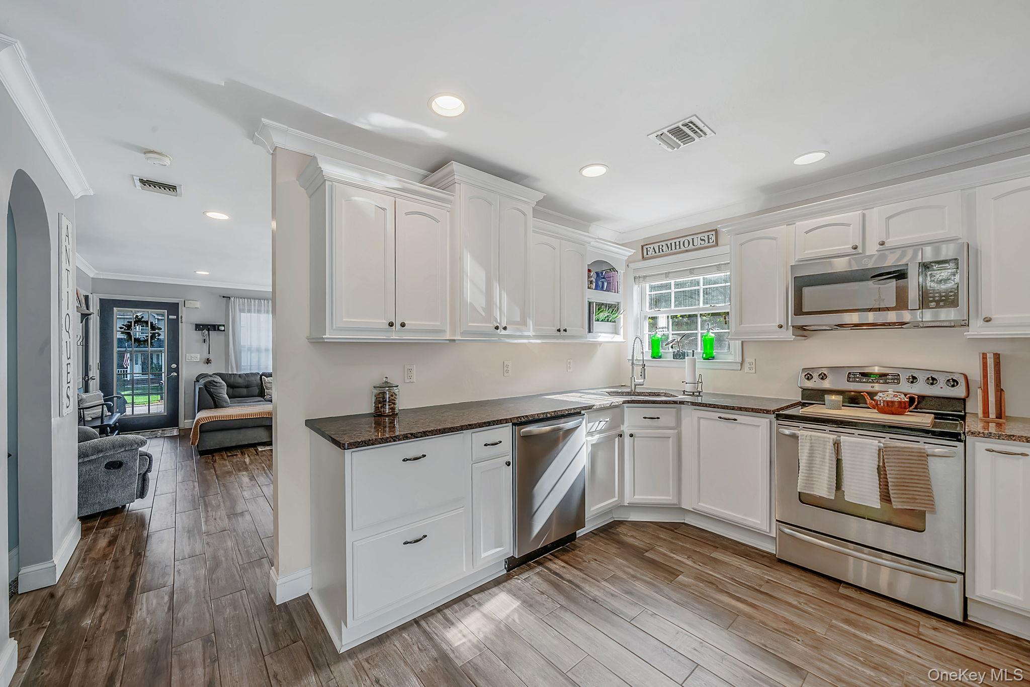 2 Ithaca Avenue Property Photo 8