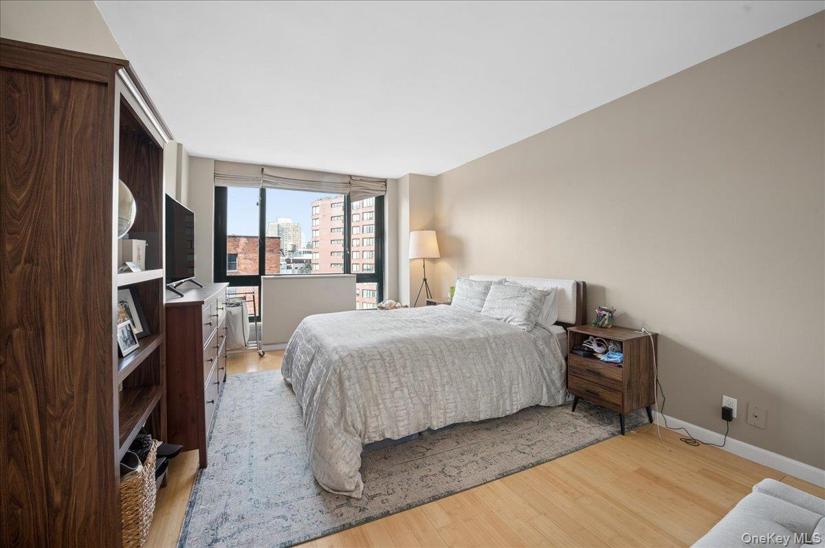 1 Irving Place U16e Property Photo 7