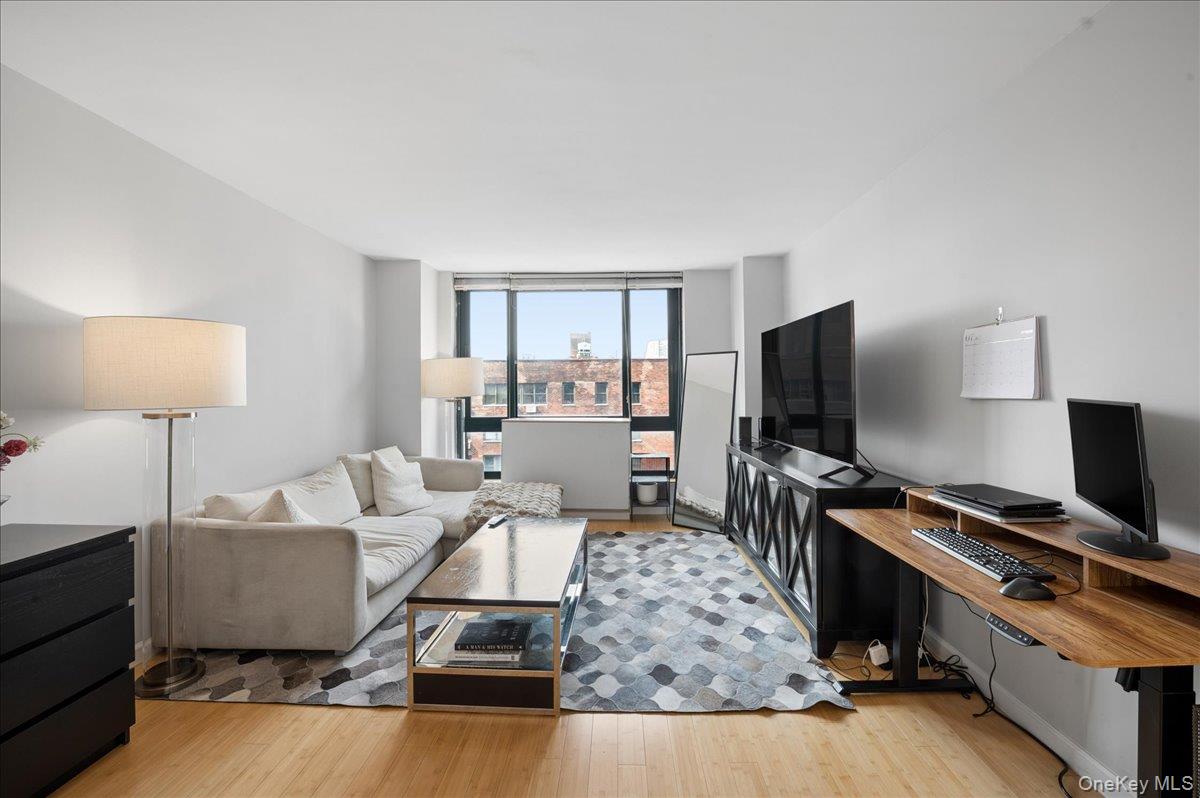 1 Irving Place U16e Property Photo 13