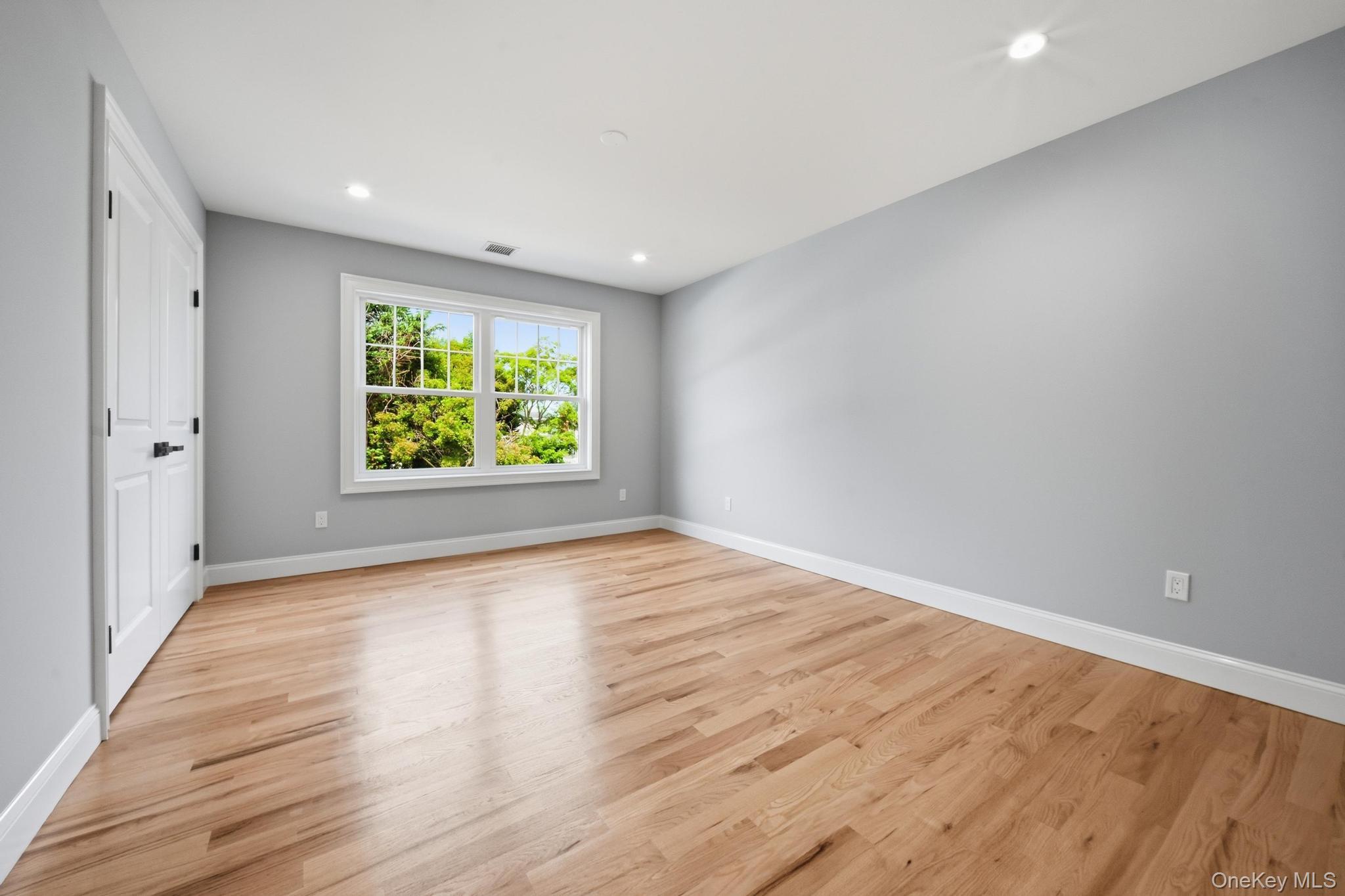 1586 Maeder Avenue Property Photo 36