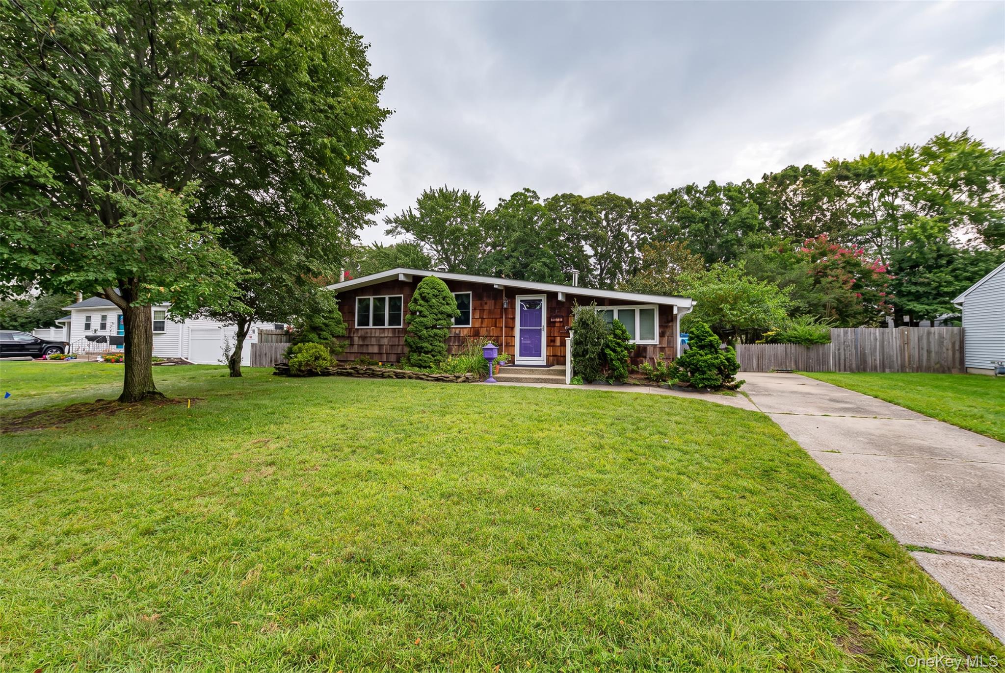 16 Morning Drive Property Photo 1