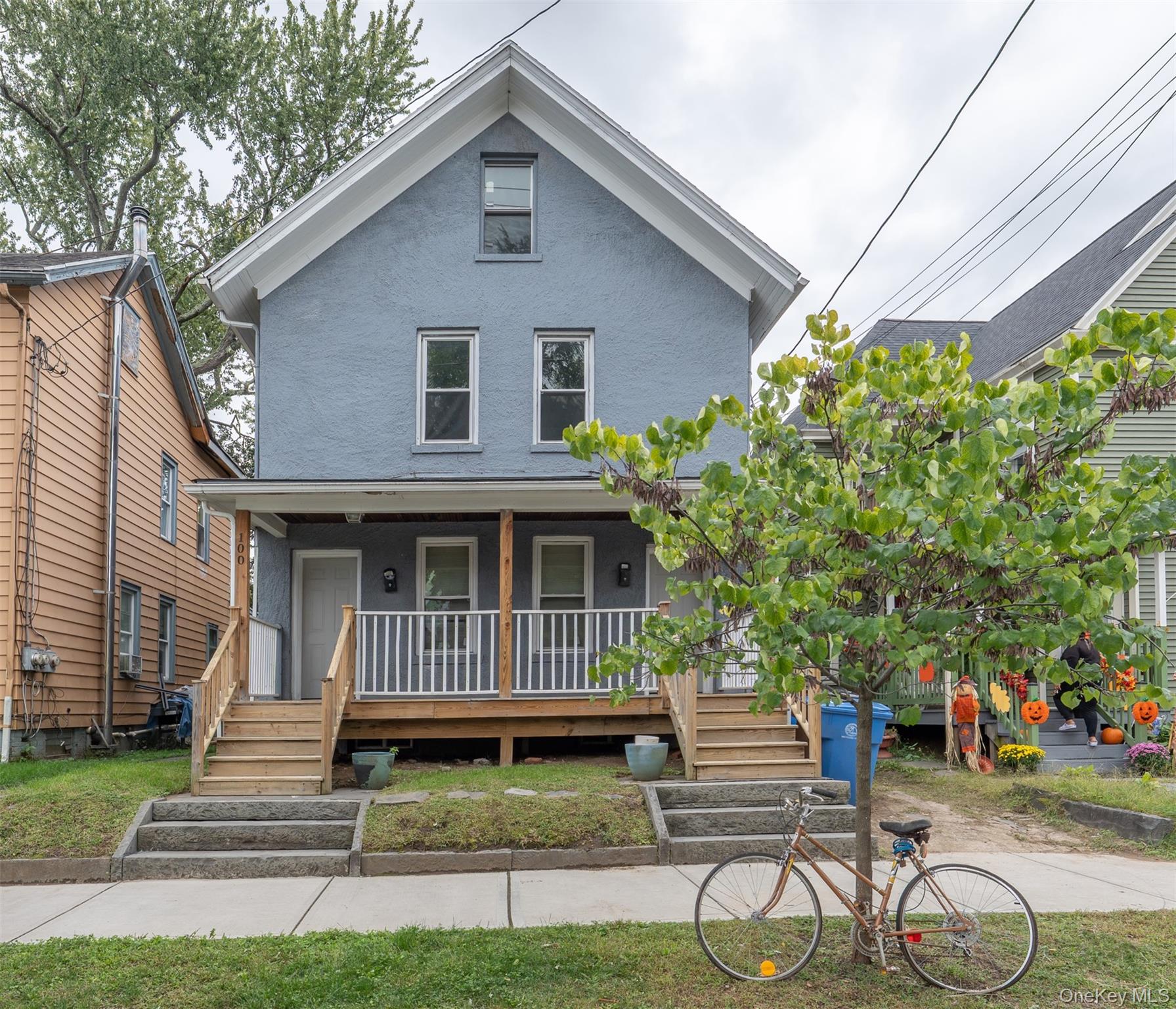 102 Henry Street Property Photo 1