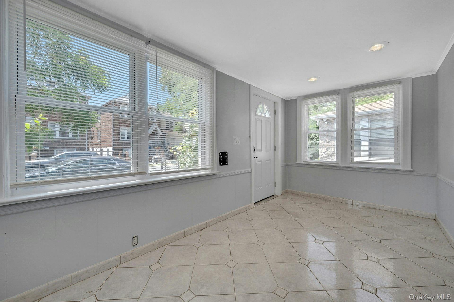 1736 Parkview Avenue Property Photo 4