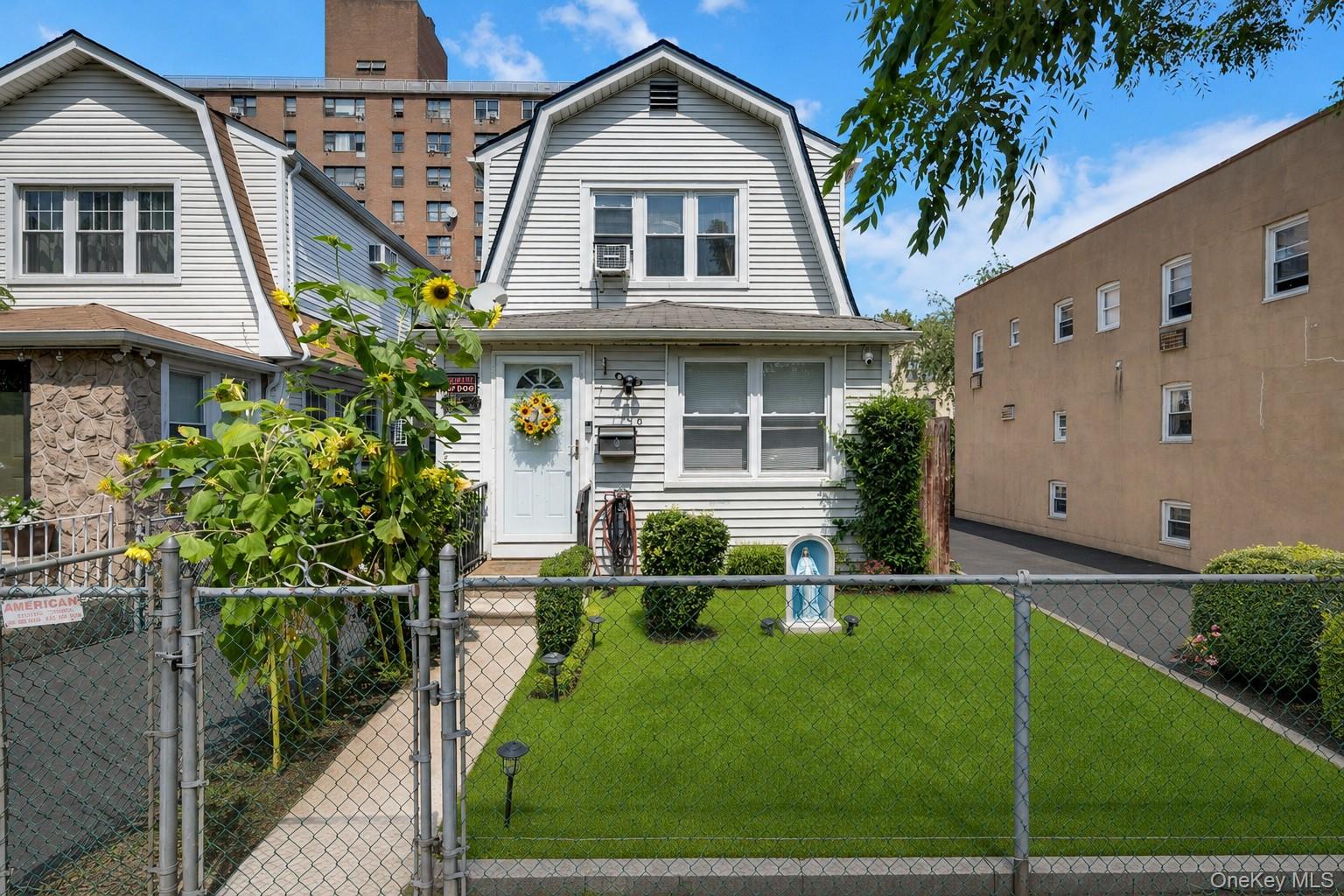 1736 Parkview Avenue Property Photo 7