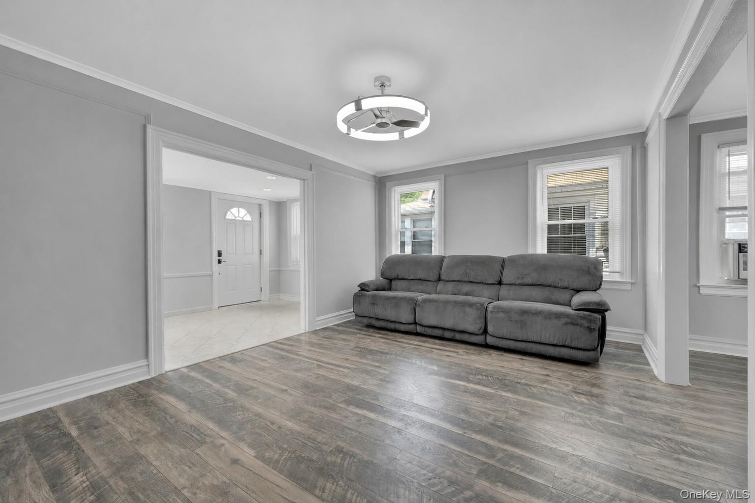 1736 Parkview Avenue Property Photo 8