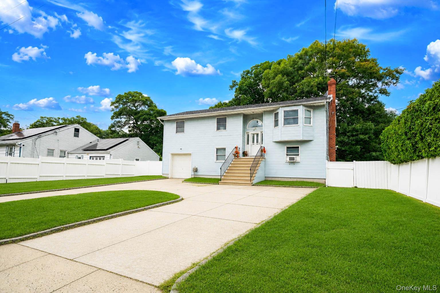 107 Cedar Oaks Avenue Property Photo 2