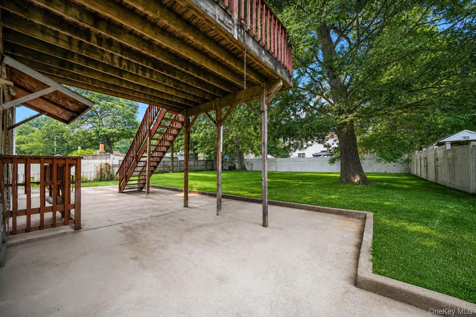107 Cedar Oaks Avenue Property Photo 5