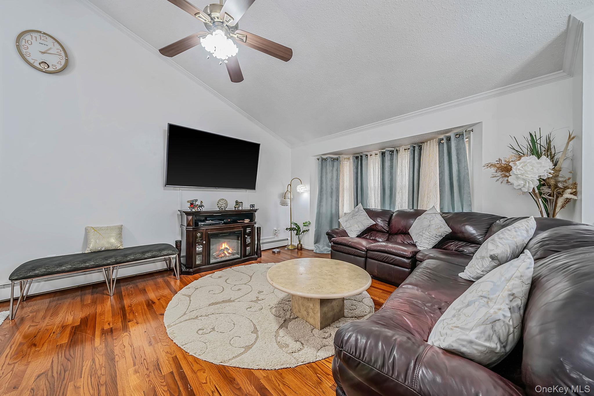 107 Cedar Oaks Avenue Property Photo 11